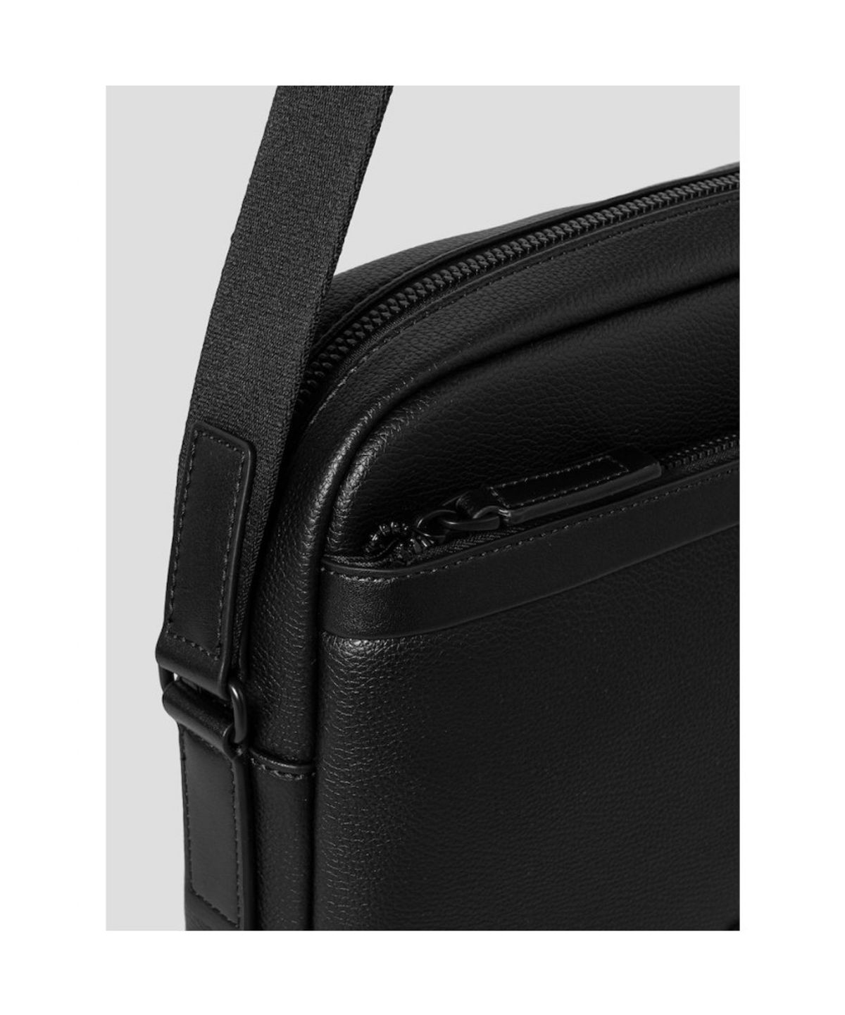 빈폴 액세서리(BEANPOLE ACCESSORY) 포비 가로 메신저백_태블릿