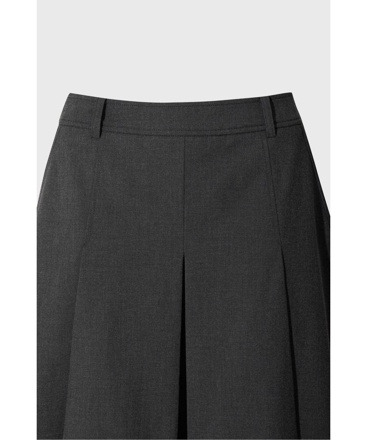 왁(WAAC) Women Pleats bernuda pants WWPNA26603GYD