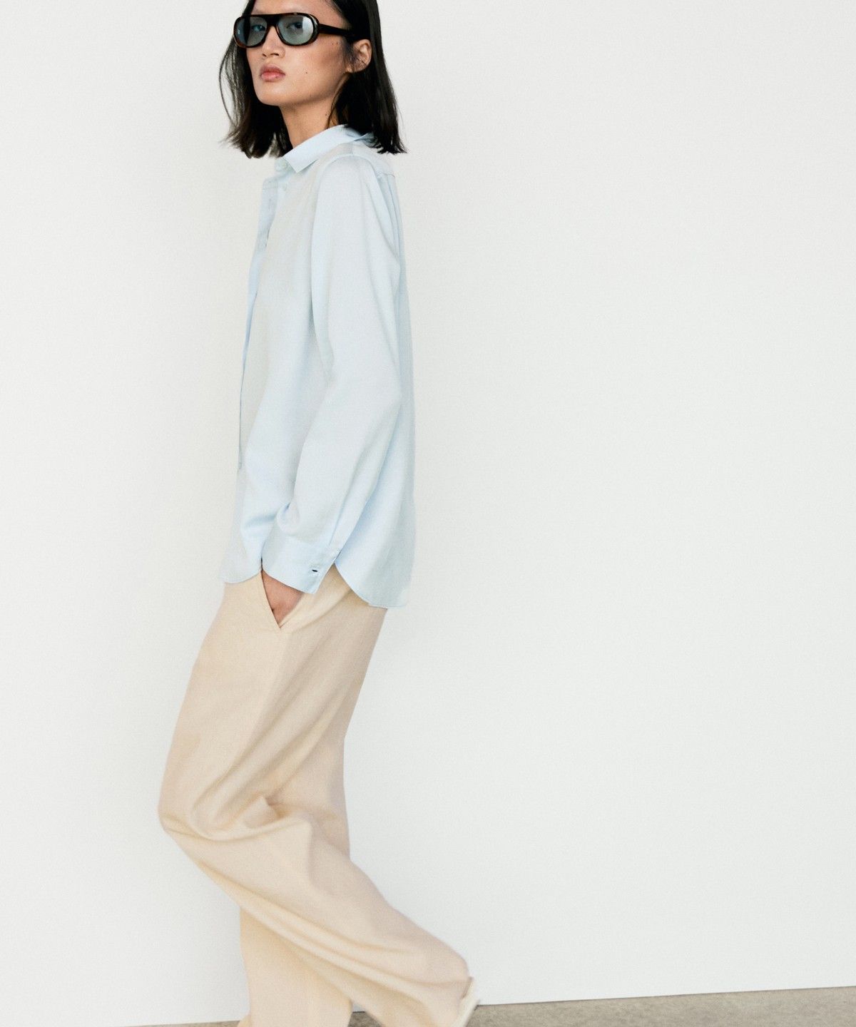 마시모두띠(MASSIMO DUTTI) 라이오셀 플루이드 셔츠