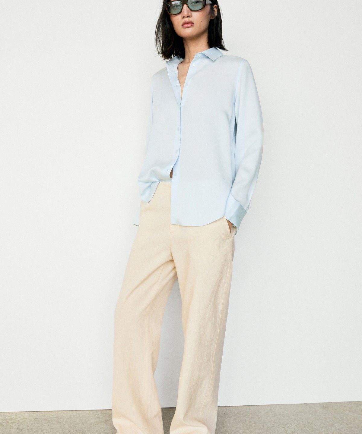 마시모두띠(MASSIMO DUTTI) 라이오셀 플루이드 셔츠
