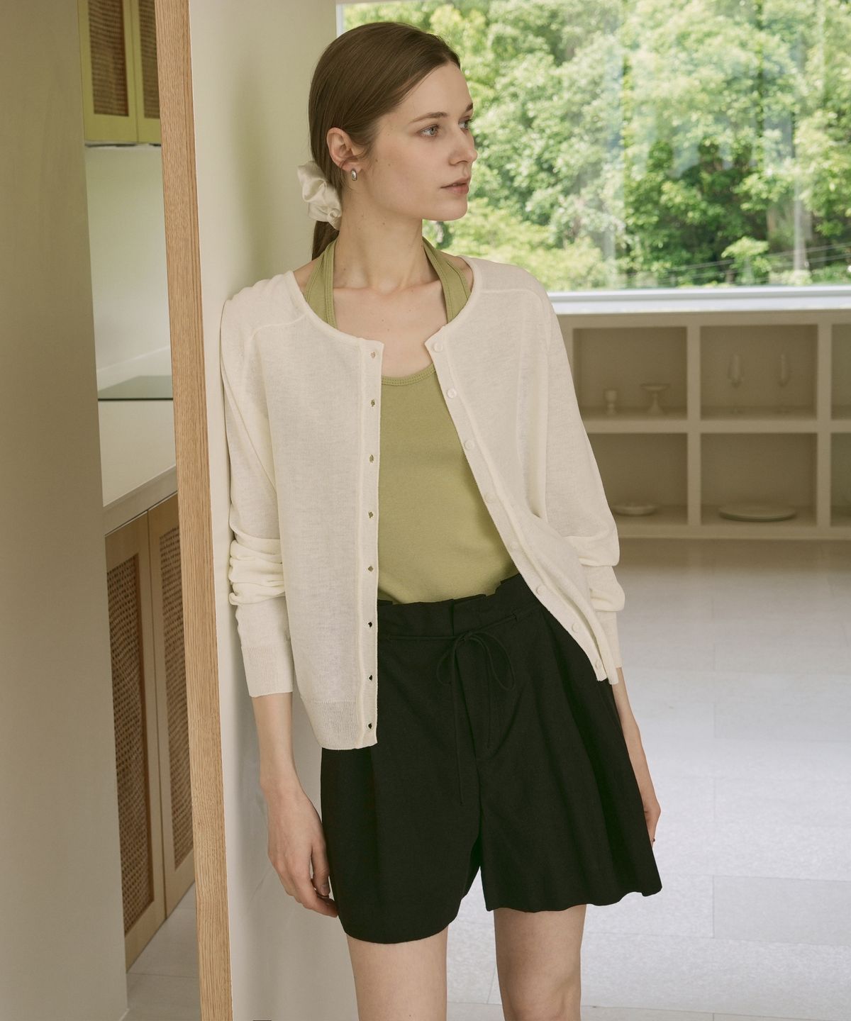 블레티(VLETI) Linen Blend Raglan Button Knit Cardigan (ivory)