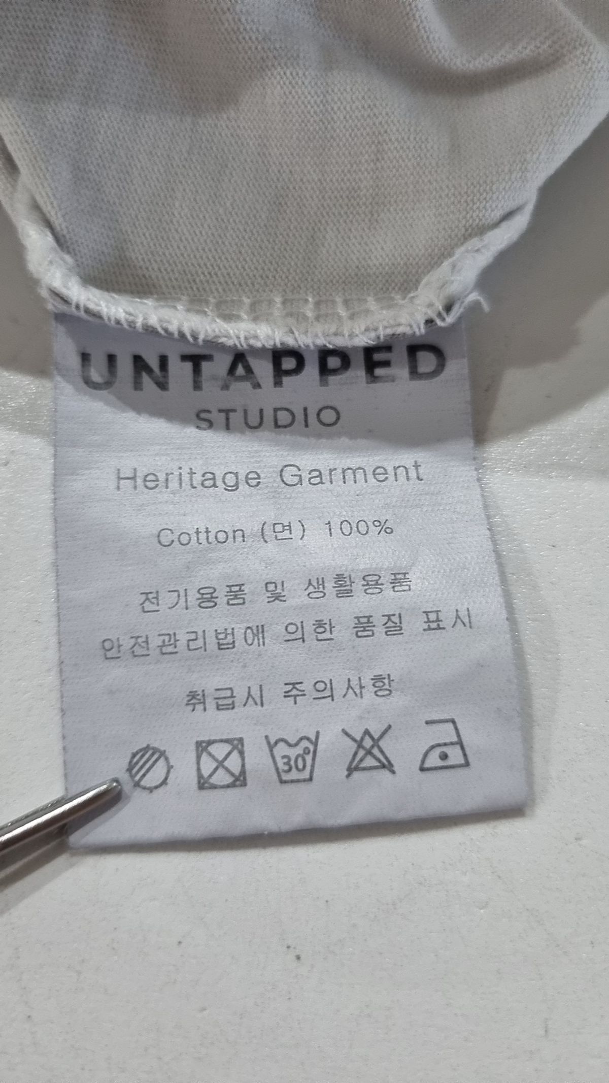 언탭트 스튜디오(UNTAPPED STUDIO) 반소매 티셔츠 S