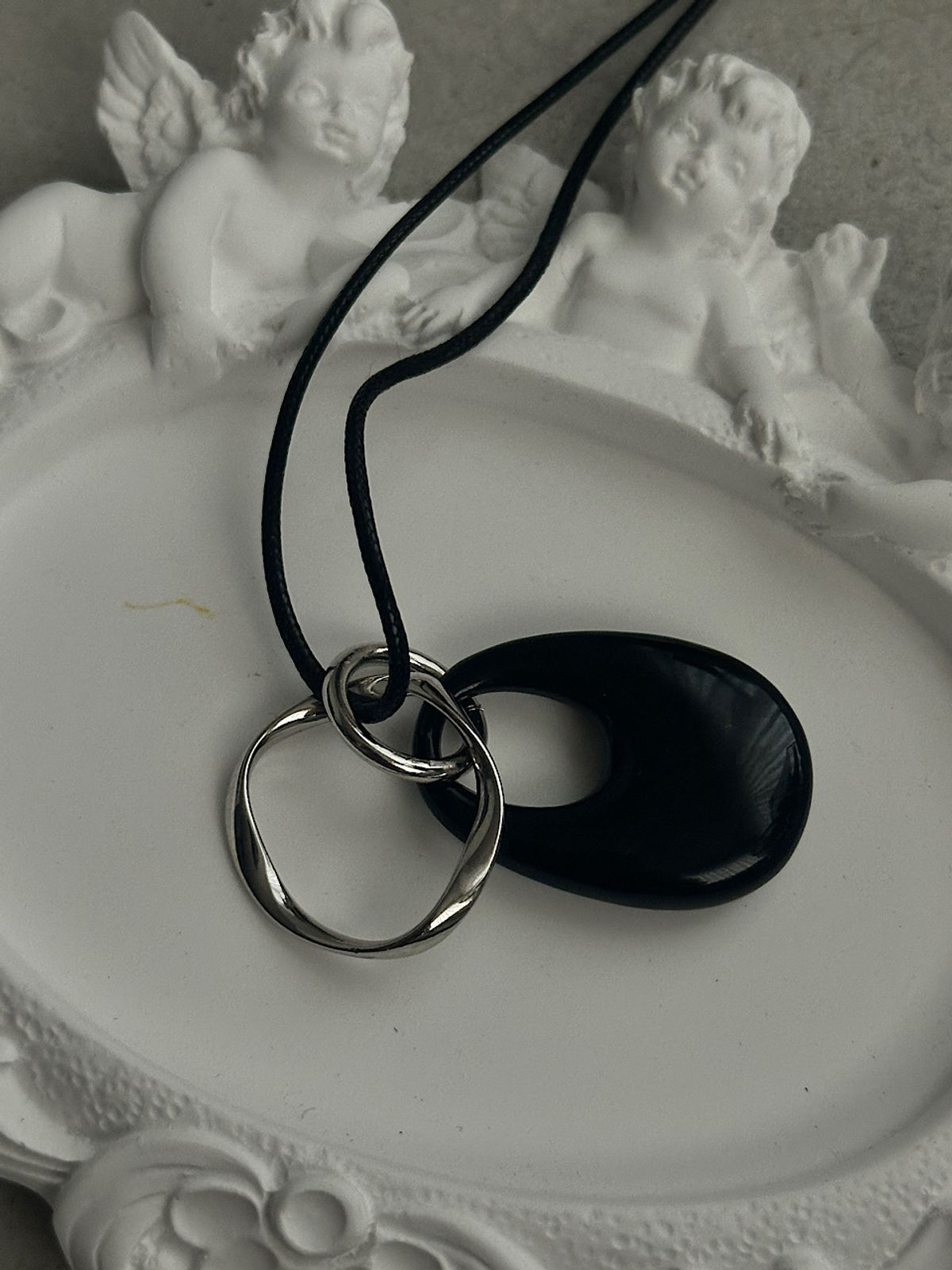 아포엠(APOEM) Dual Loop Necklace