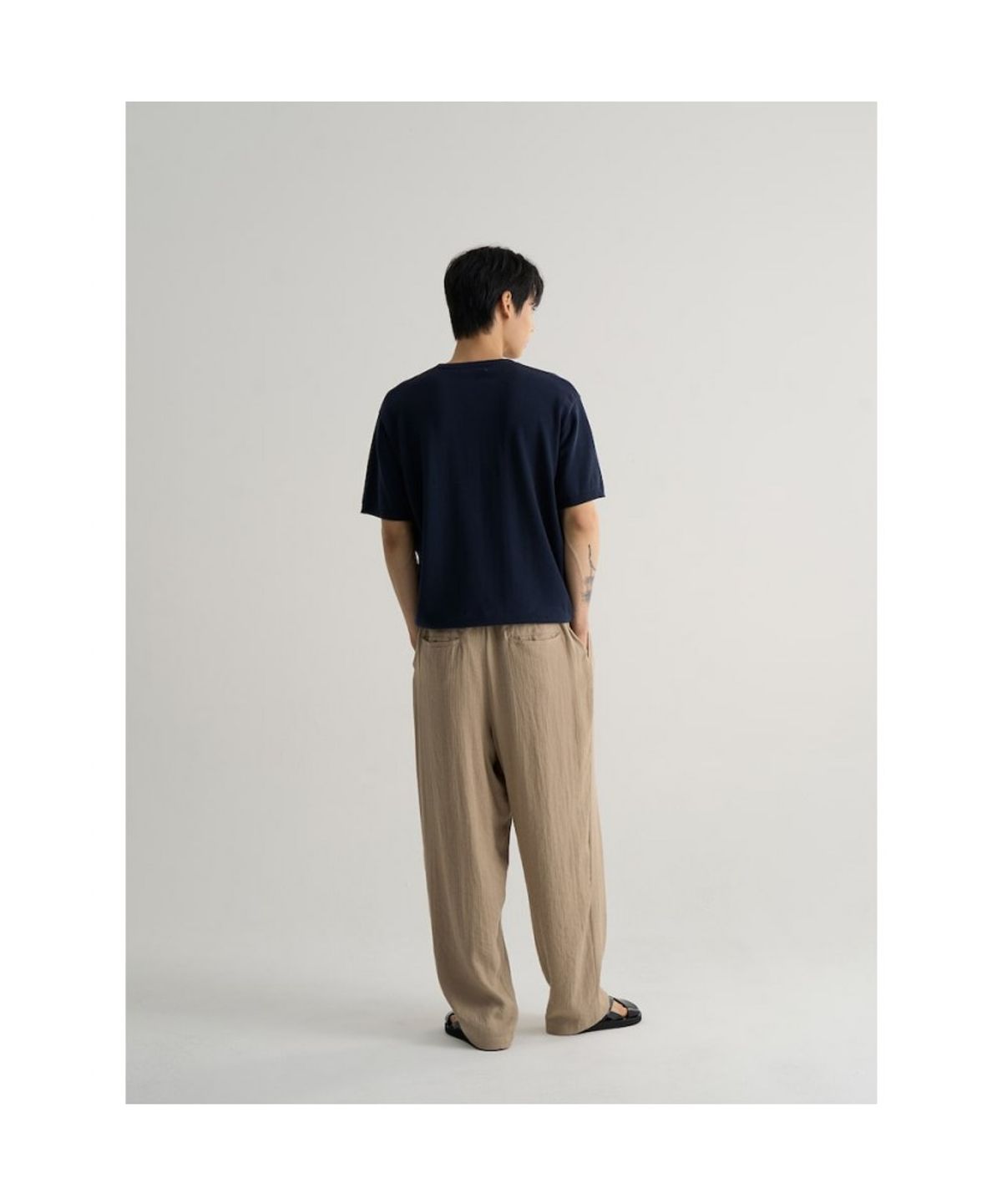 에잇세컨즈(8SECONDS) 브이넥 레이어드 니트 풀오버  네이비