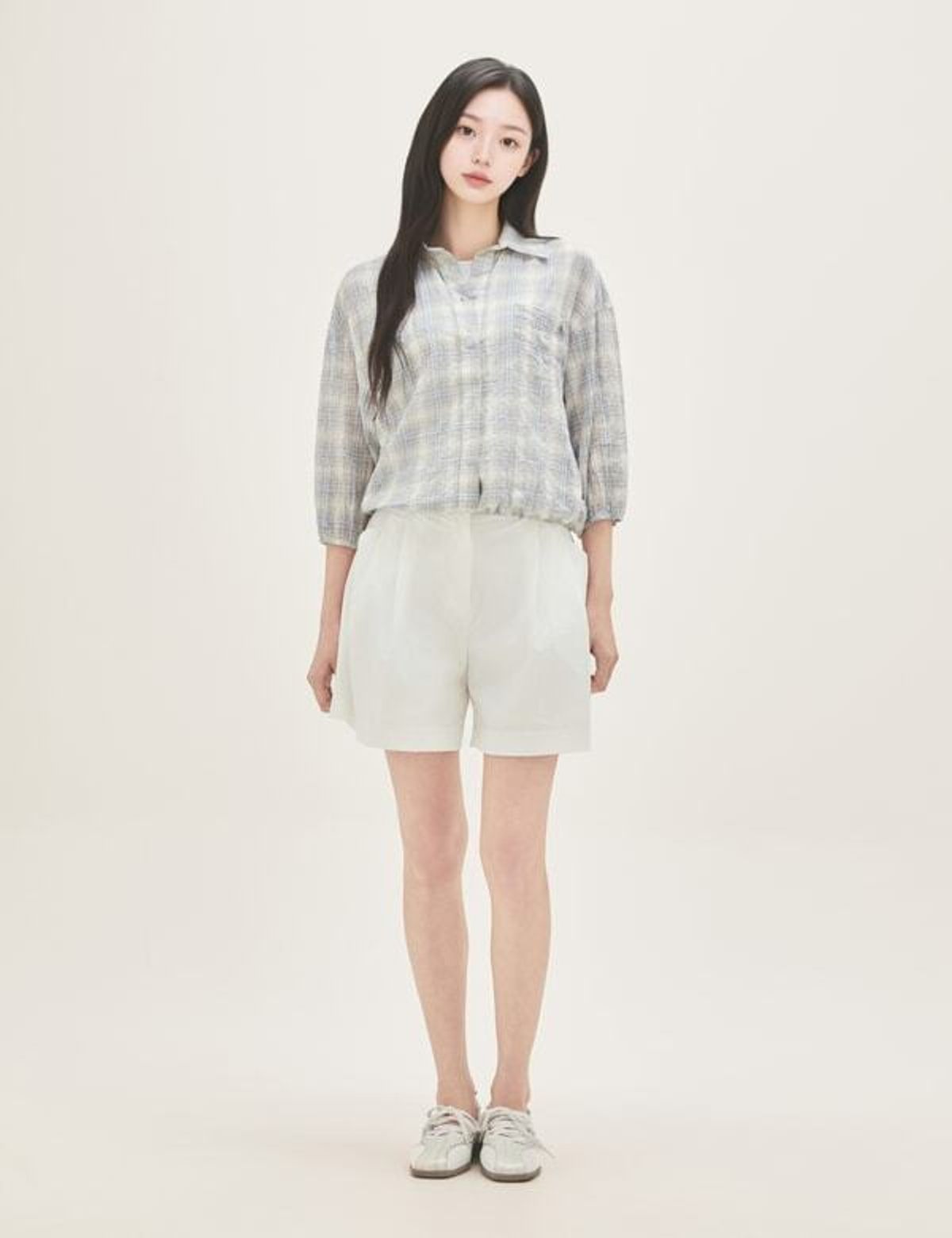 로엠(ROEM) 오픈카라 7부 블루종 셔츠 RMYWG37R15