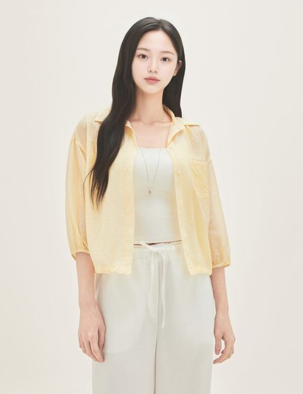 로엠(ROEM) 오픈카라 7부 블루종 셔츠 RMYWG37R15