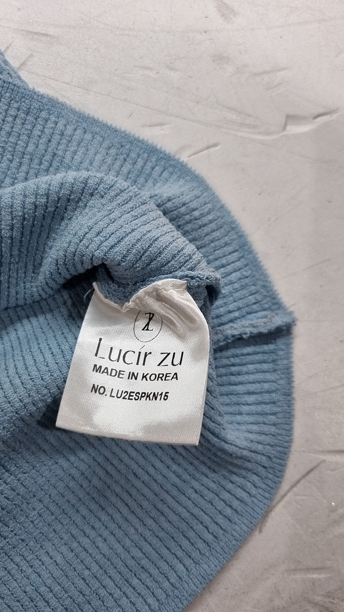 루시르주(LUCIR ZU) 니트/스웨터