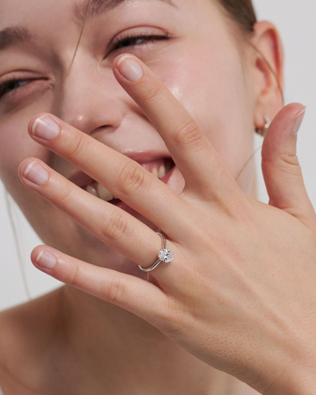 러비앤비(LOVEENB) [14K gold] 오벌 1캐럿 랩다이아몬드 프로포즈 반지
