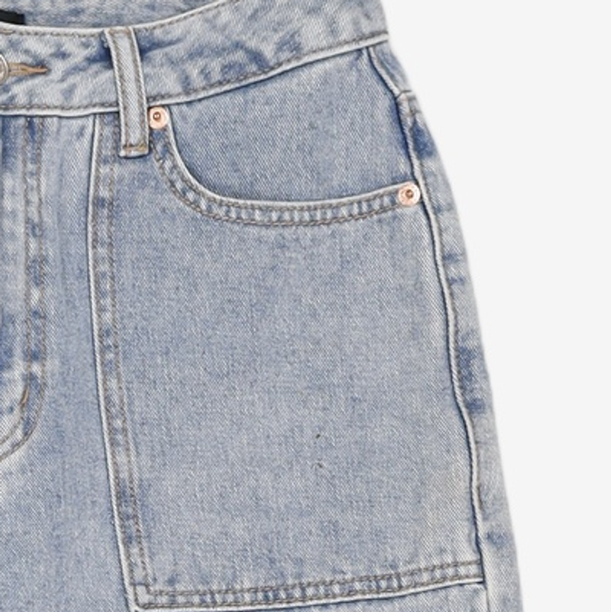 미쏘(MIXXO) 슬릿 구제 아웃포켓 일자핏 데님 MIWTJD424J 28