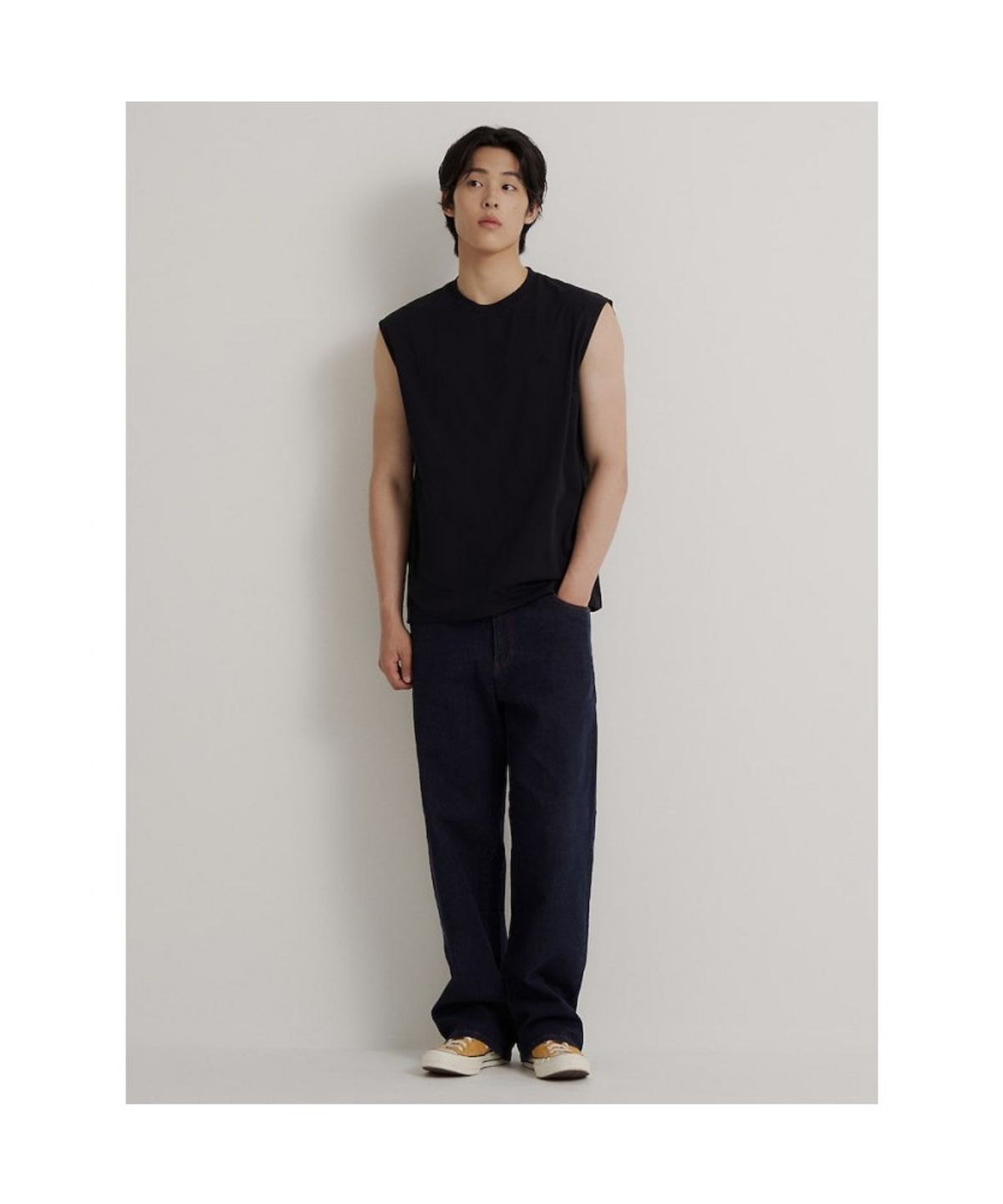 빈폴 멘(BEANPOLE MEN) [Essential] 슬리브리스 티셔츠  블랙