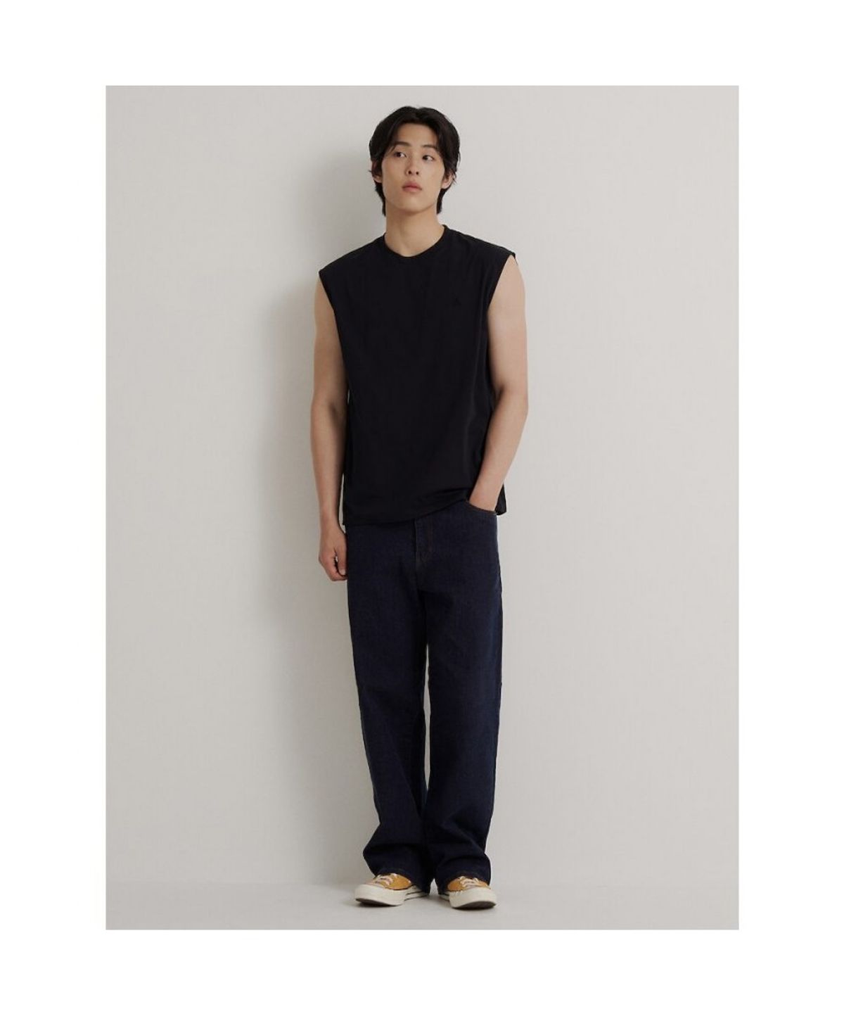 빈폴 멘(BEANPOLE MEN) [Essential] 슬리브리스 티셔츠  블랙