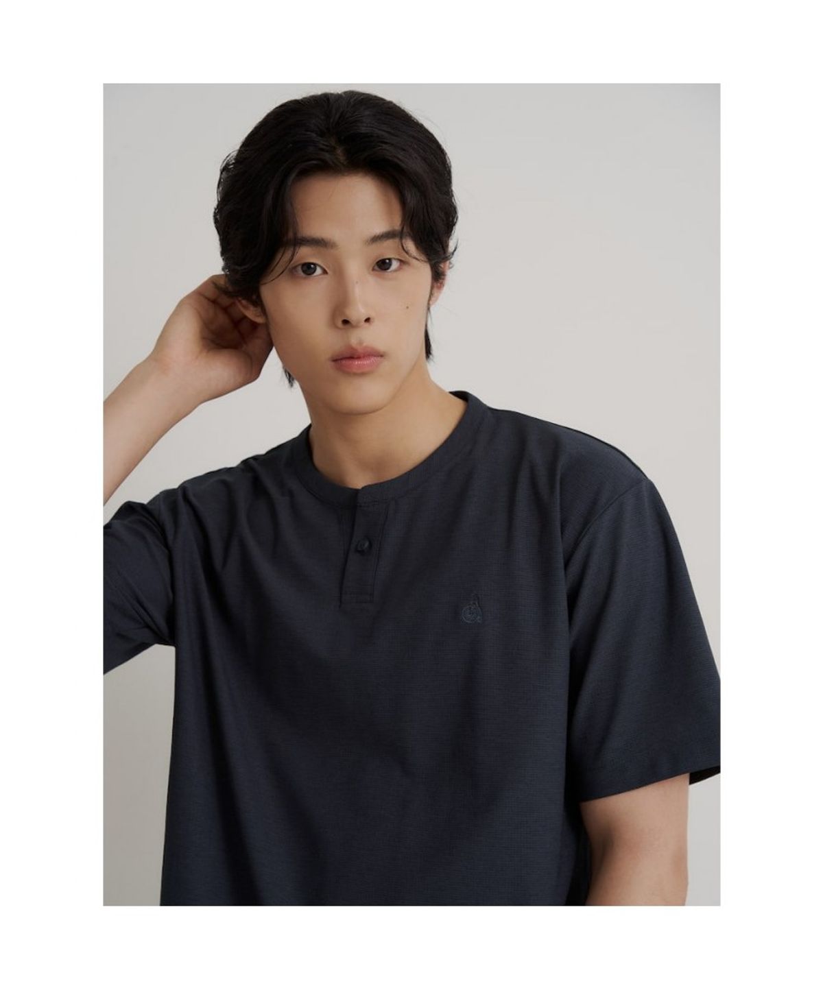 빈폴 멘(BEANPOLE MEN) 에어도트 슬릿넥 반소매 티셔츠  애쉬