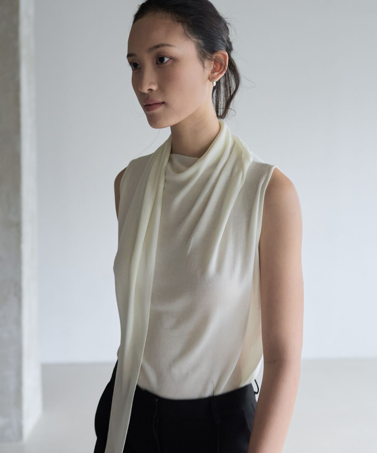 누토프(NUTOFFE) TIe Sleeveless Knit_Ivory