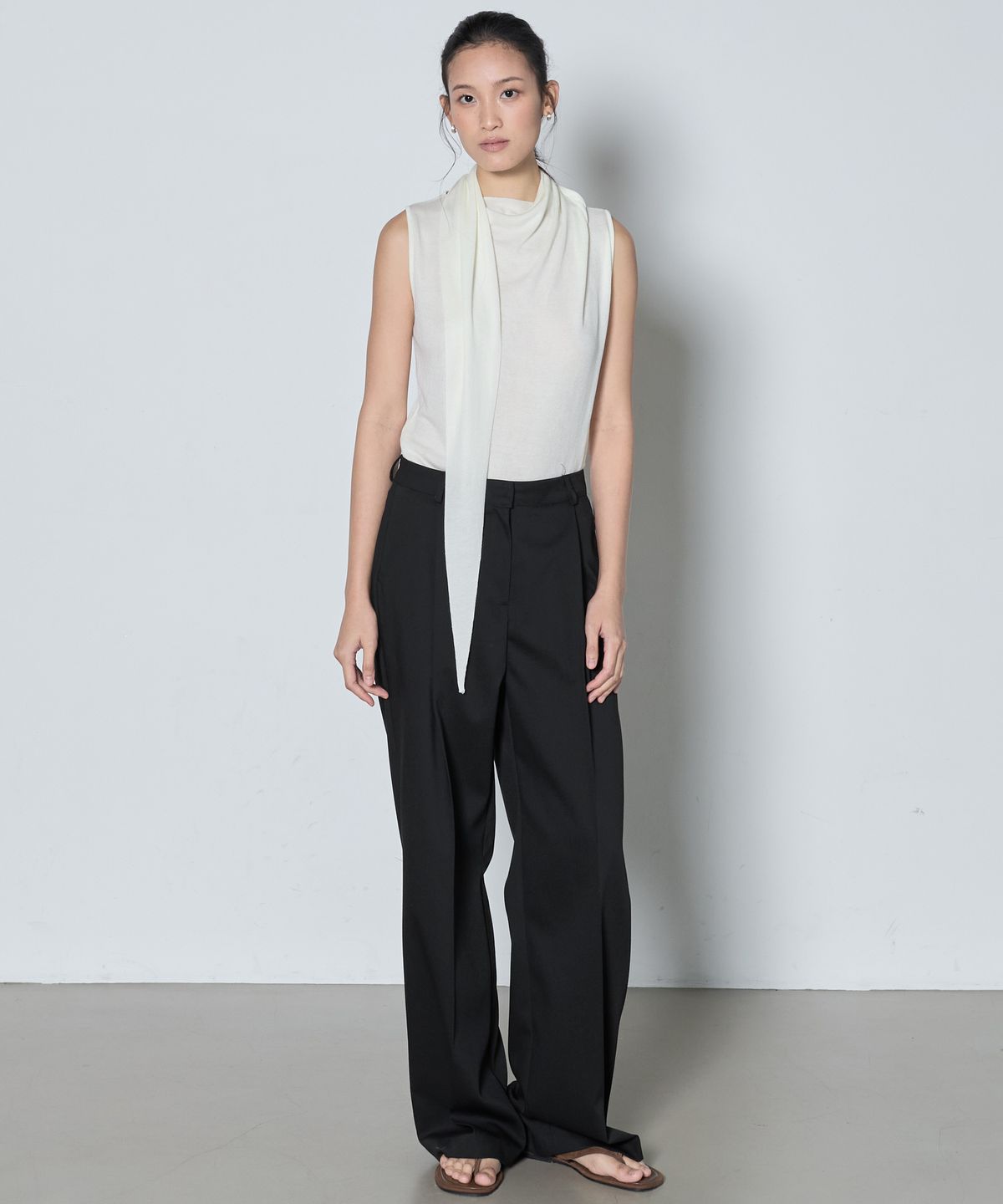 누토프(NUTOFFE) TIe Sleeveless Knit_Ivory