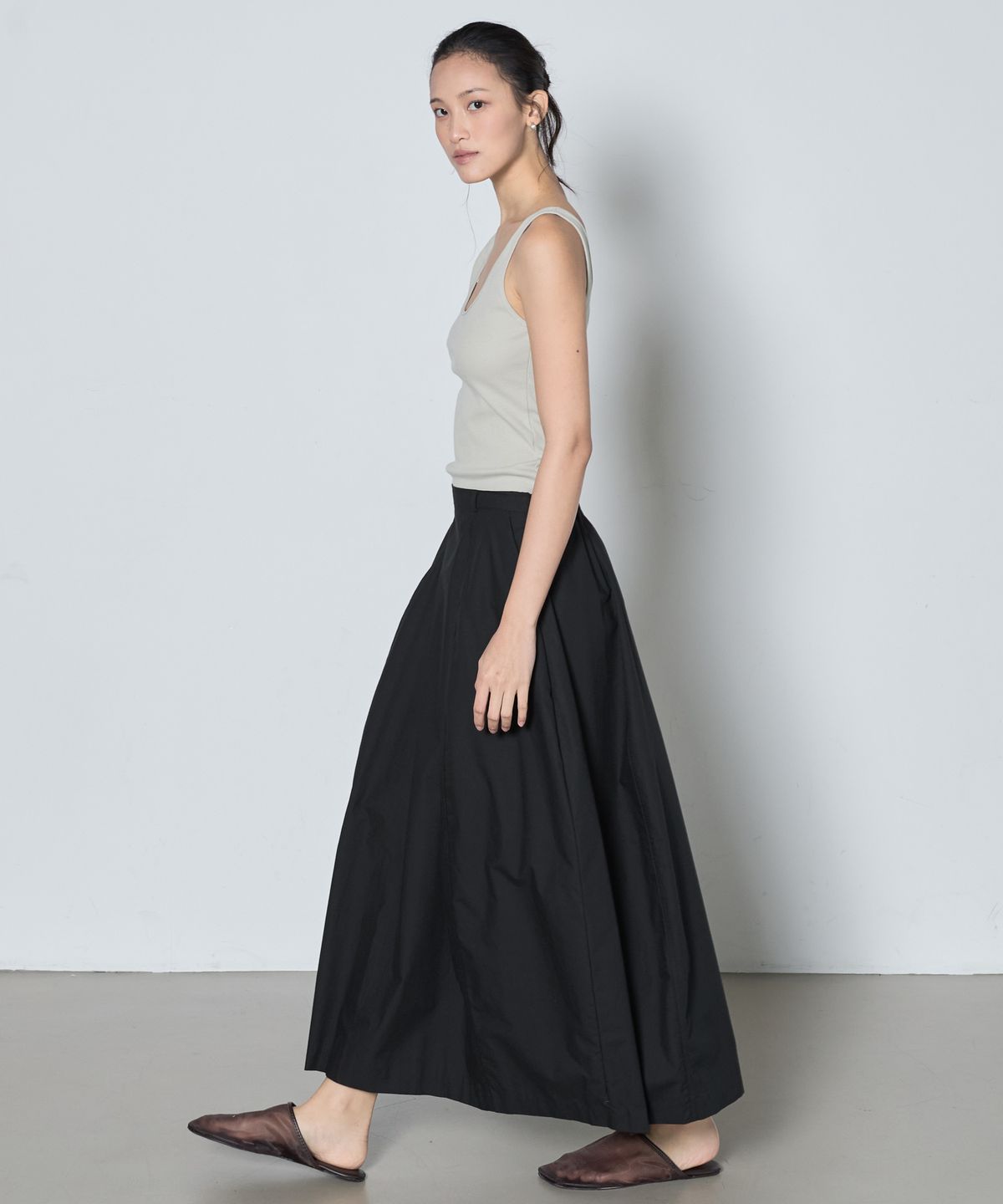 누토프(NUTOFFE) Bloom Skirt_Black
