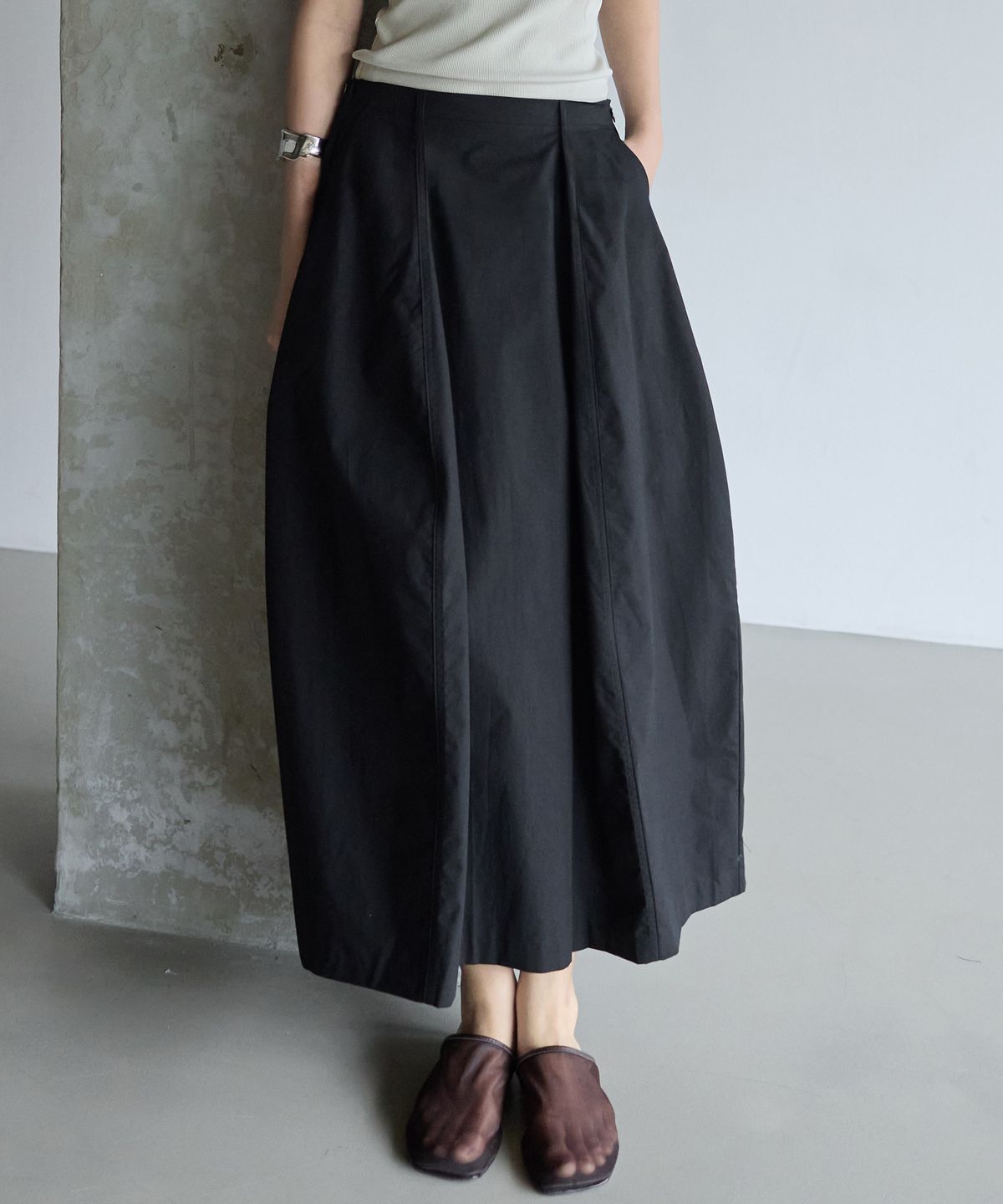 누토프(NUTOFFE) Bloom Skirt_Black
