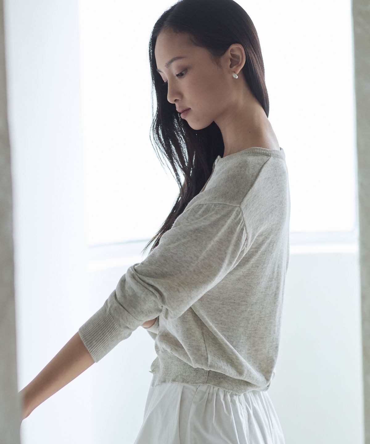 누토프(NUTOFFE) Essential Round Cardigan_Oat Beige