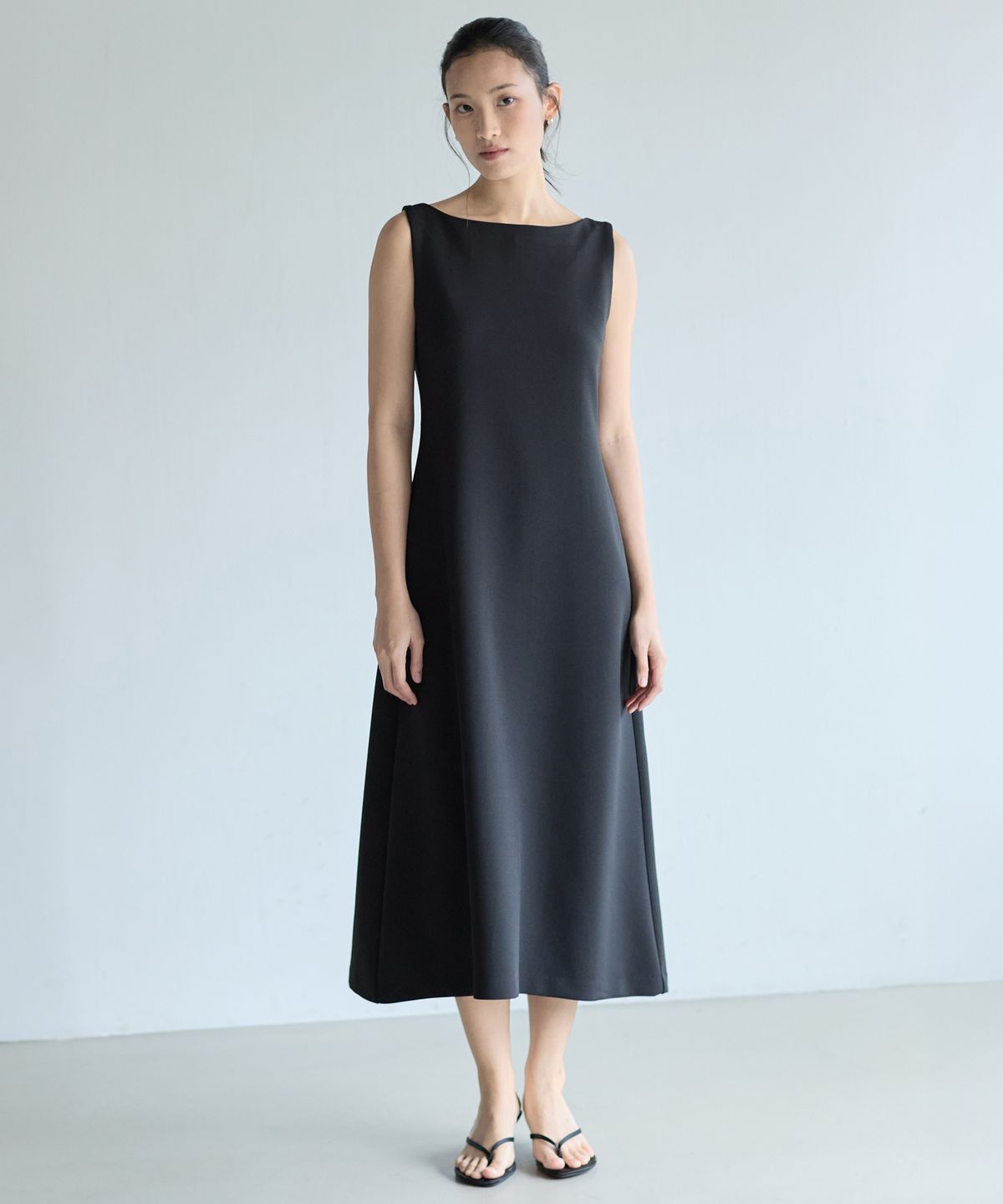 누토프(NUTOFFE) Boatneck Flare Dress_Black