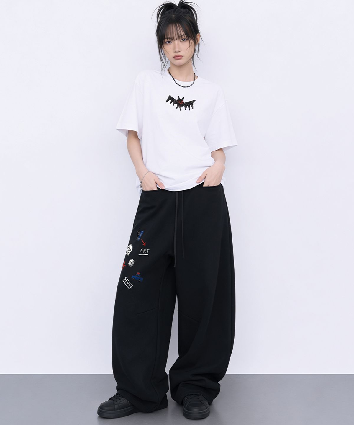 아티스트웨어(ARTISTWEAR) [ATW] 리틀 카오스 라인 와이드팬츠 - 2COLOR