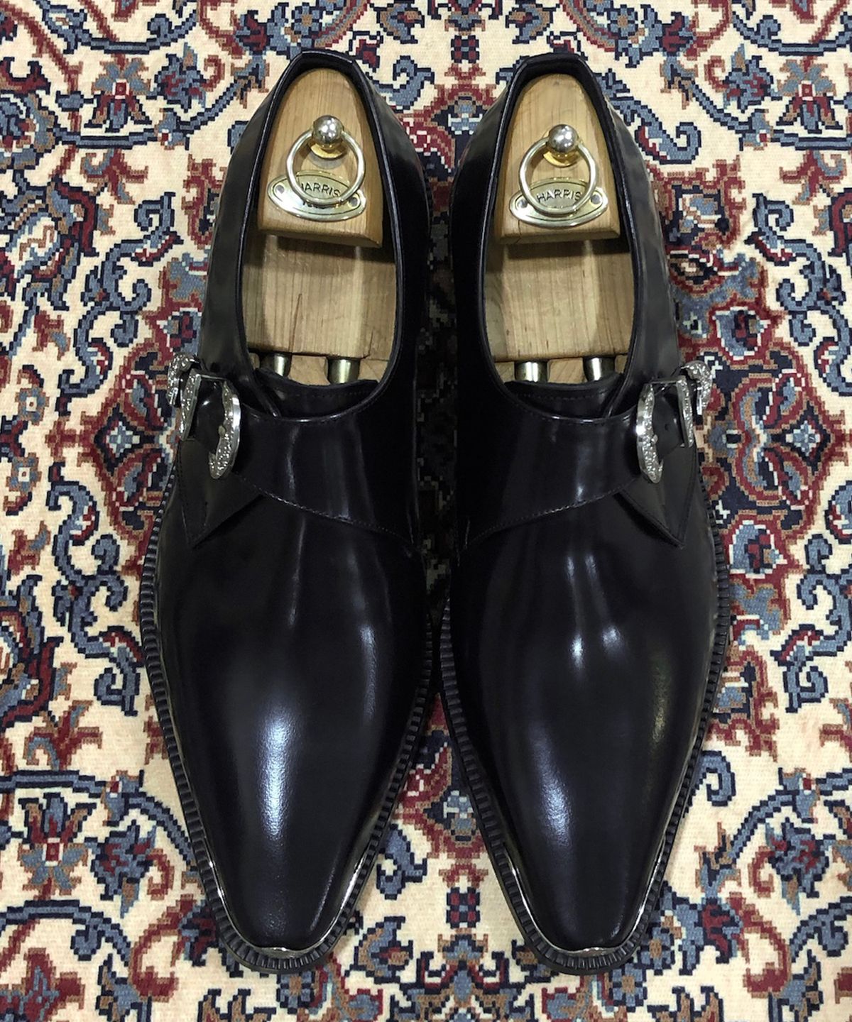 조앤슈(JOENSHOE) 카덴차 웨스턴 싱글 몽크스트랩 블랙복스