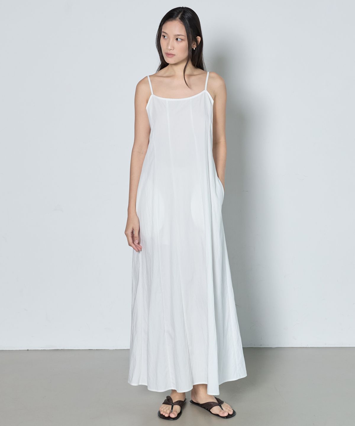 누토프(NUTOFFE) Line Dress_Ivory