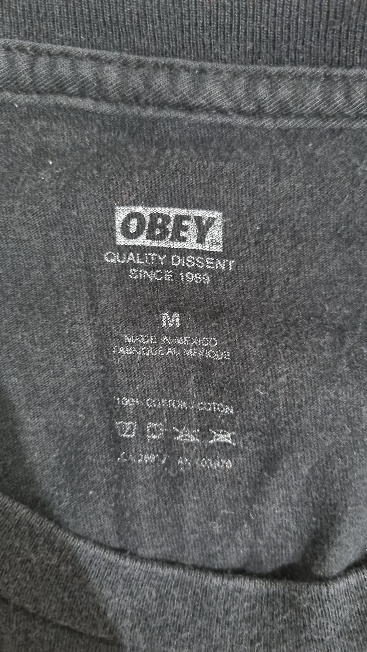 오베이(OBEY) 반소매 티셔츠 M