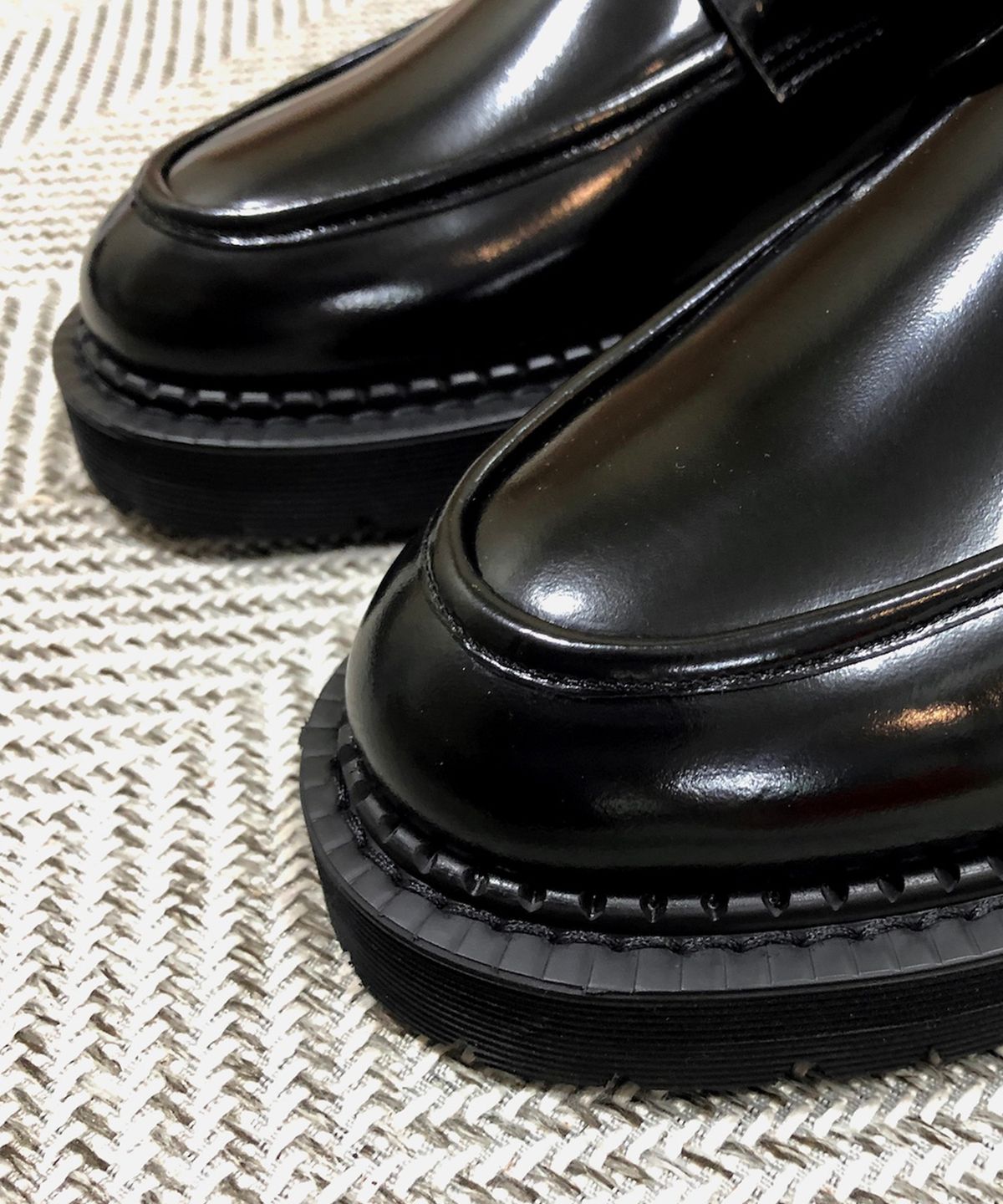 조앤슈(JOENSHOE) 헤리티지 트랙 몽크스트랩 블랙 복스