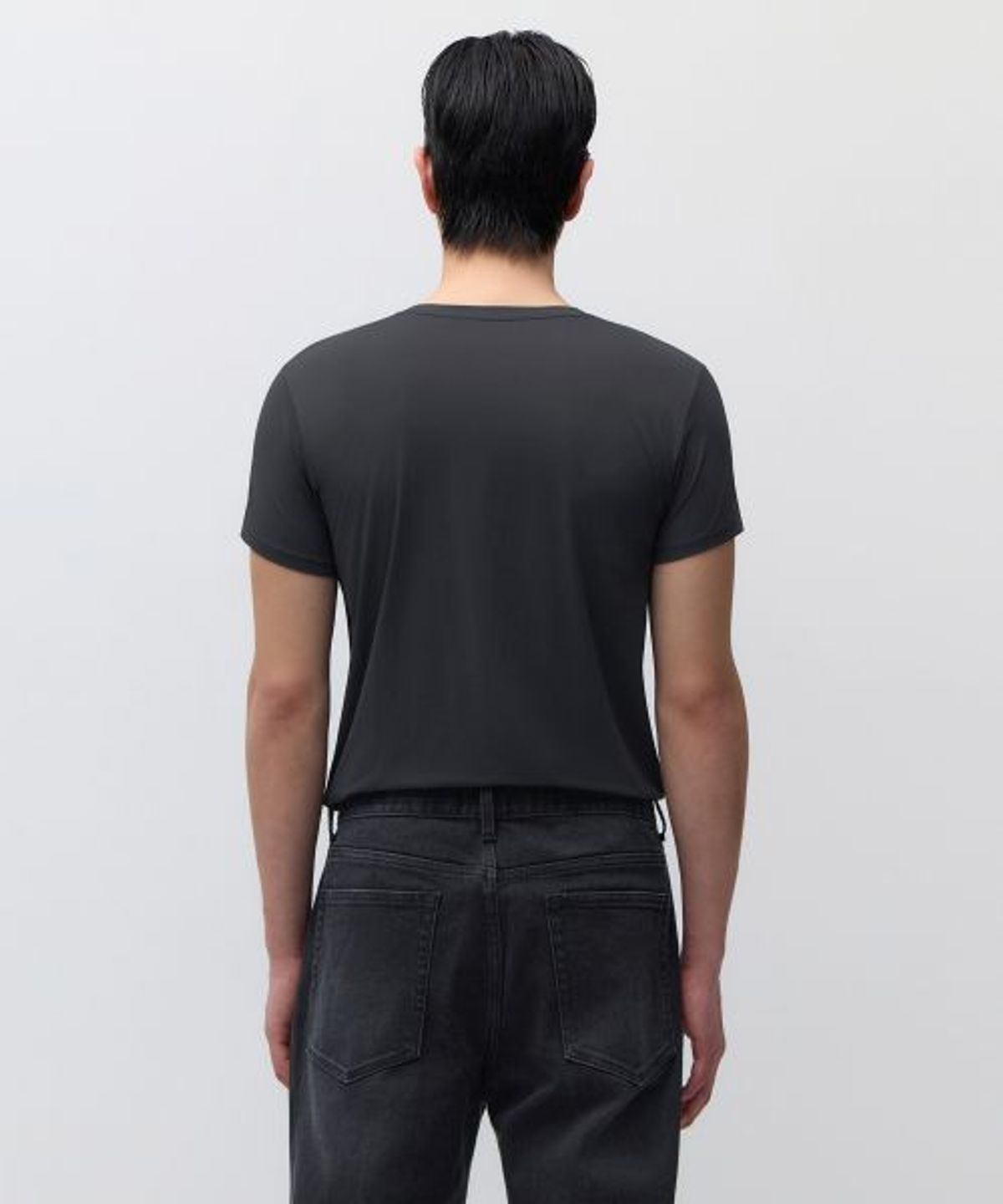 무신사 스탠다드(MUSINSA STANDARD) [쿨탠다드] 크루 넥 언더셔츠 [다크 그레이]
