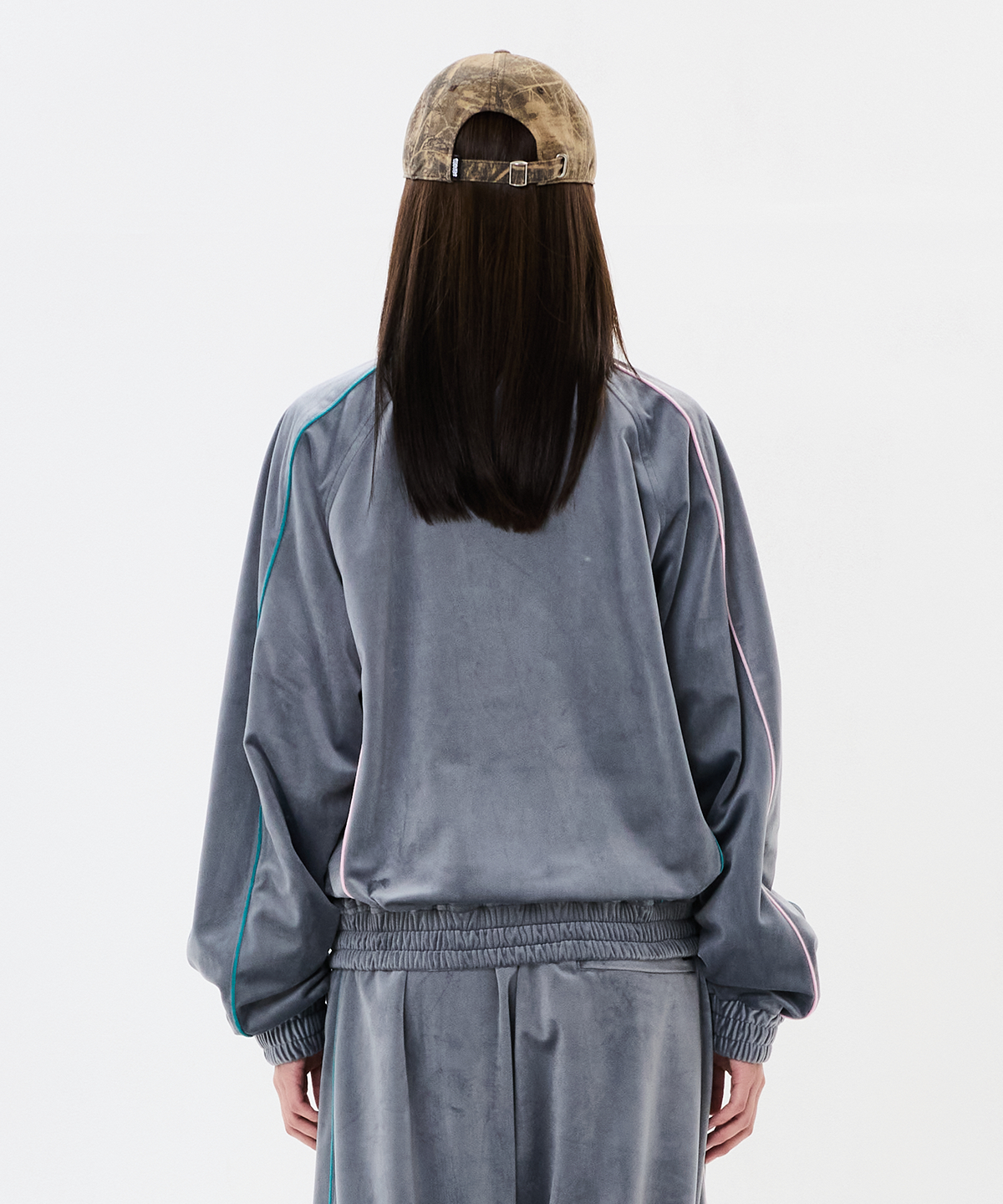 위캔더스(WKNDRS) SNAKE CAP (BROWN)