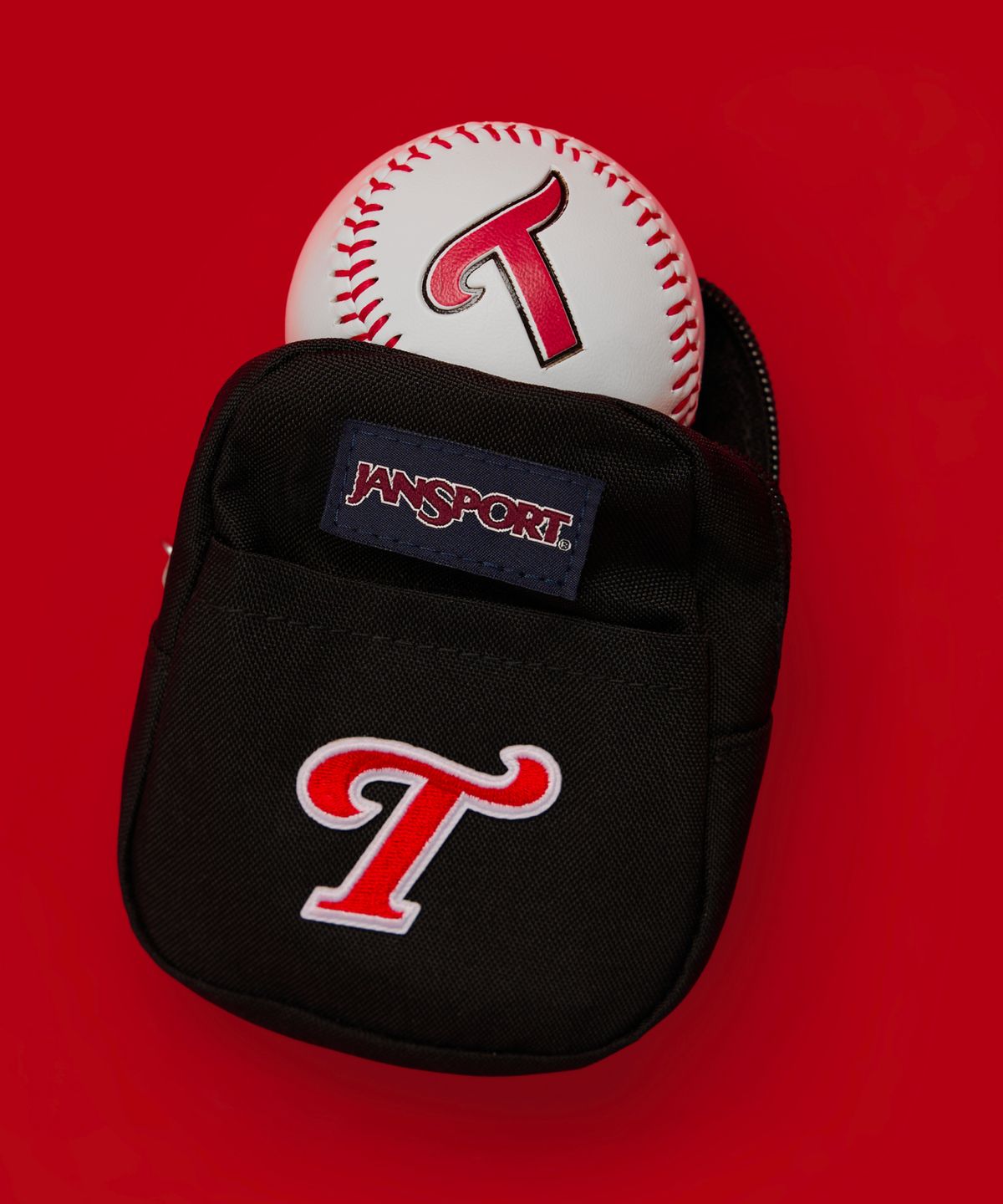 잔스포츠(JANSPORT) 잔스포츠 X LG TWINS 슈퍼 스태쉬 BLACK