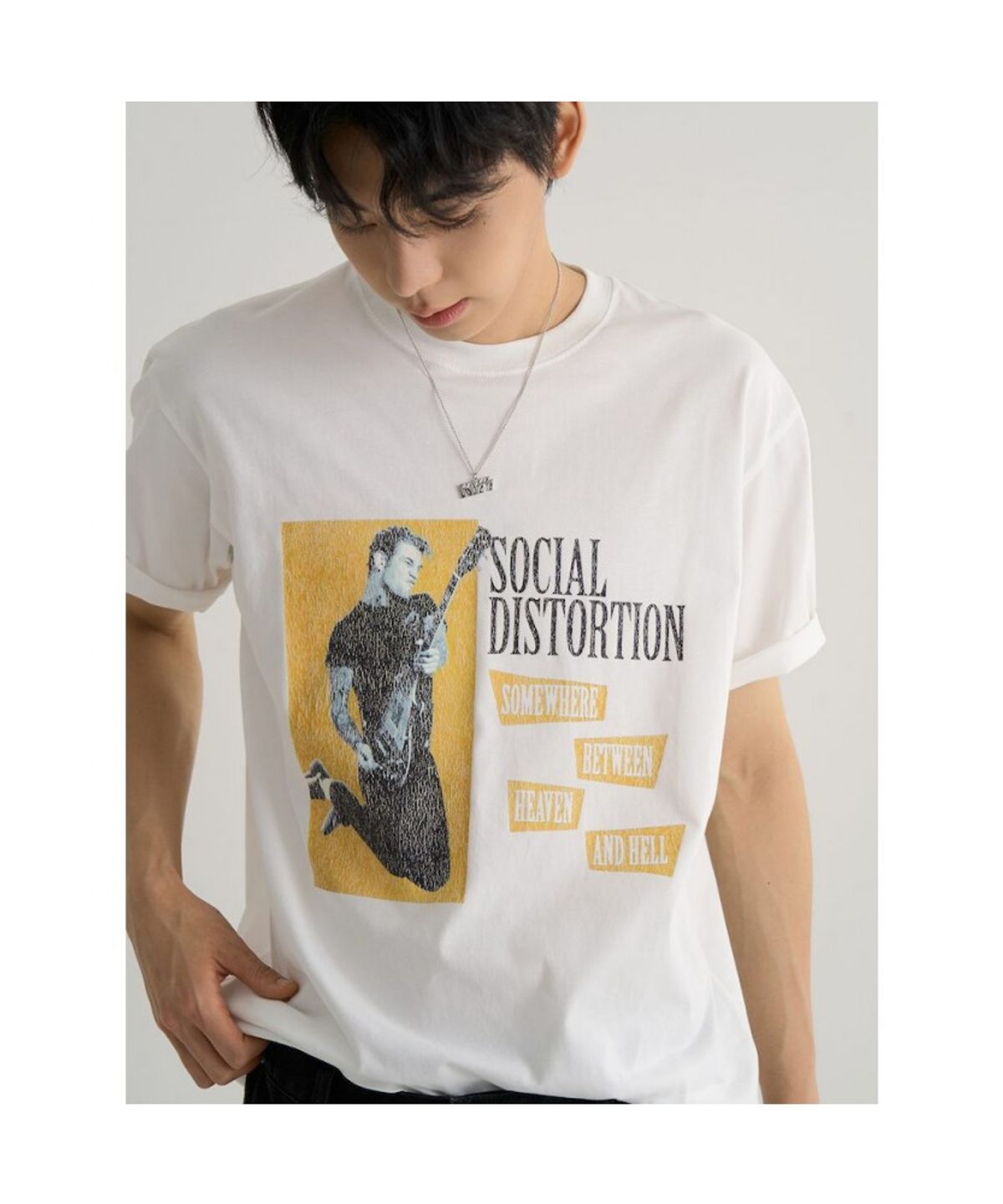 에잇세컨즈(8SECONDS) [UNIVERSAL MUSIC] SOCIAL DISTORTION 빈티지무드 티셔츠  화이트