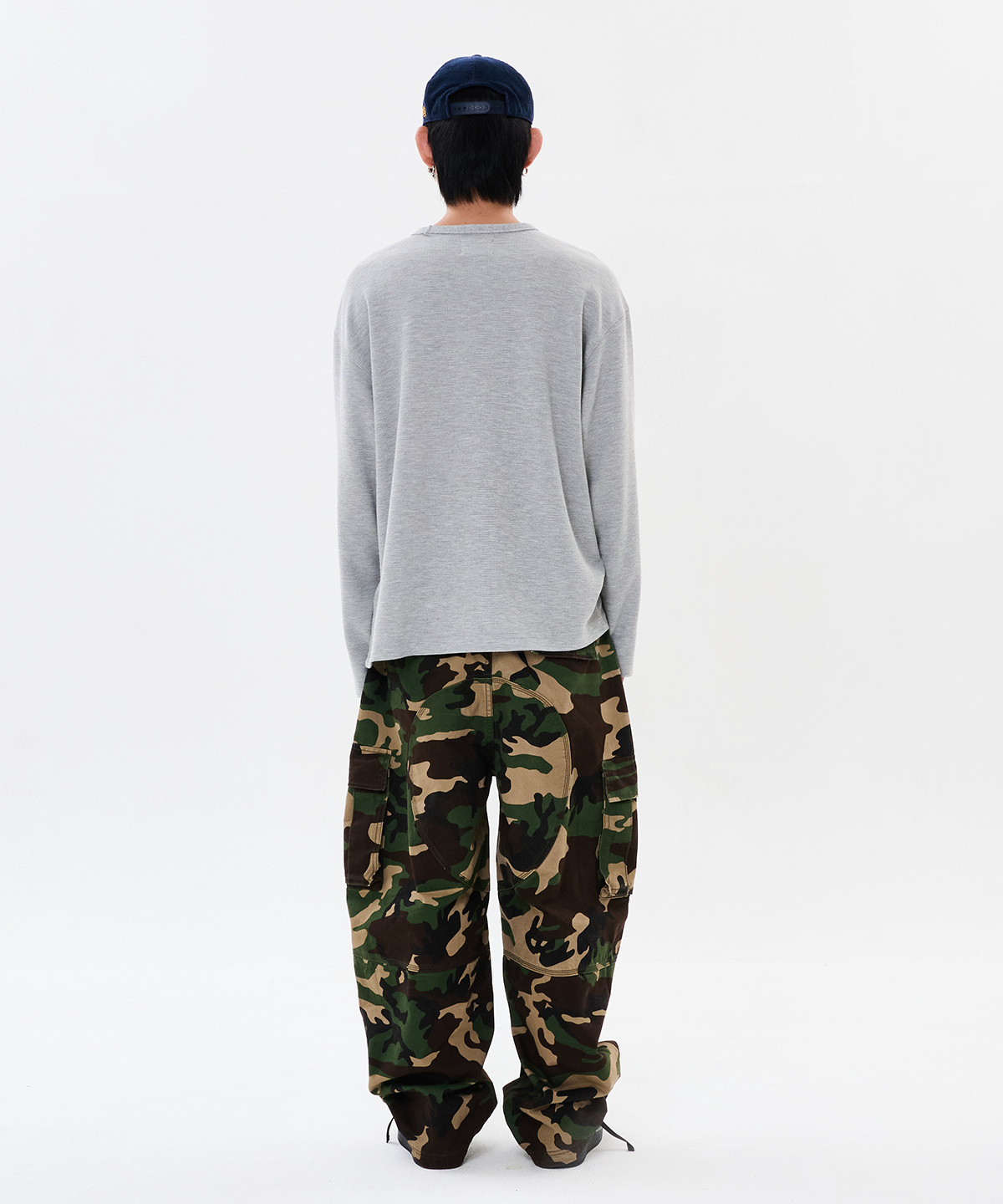 위캔더스(WKNDRS) CAMO CARGO PANTS (CAMO)