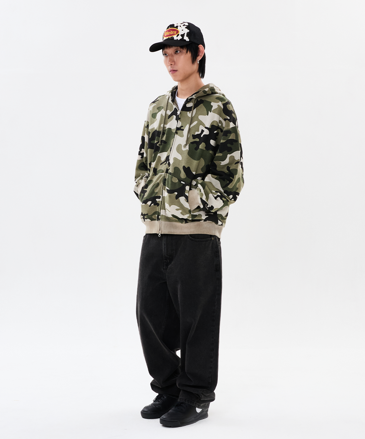 위캔더스(WKNDRS) SWAMP CAMO ZIP-UP HOODIE (CAMO)