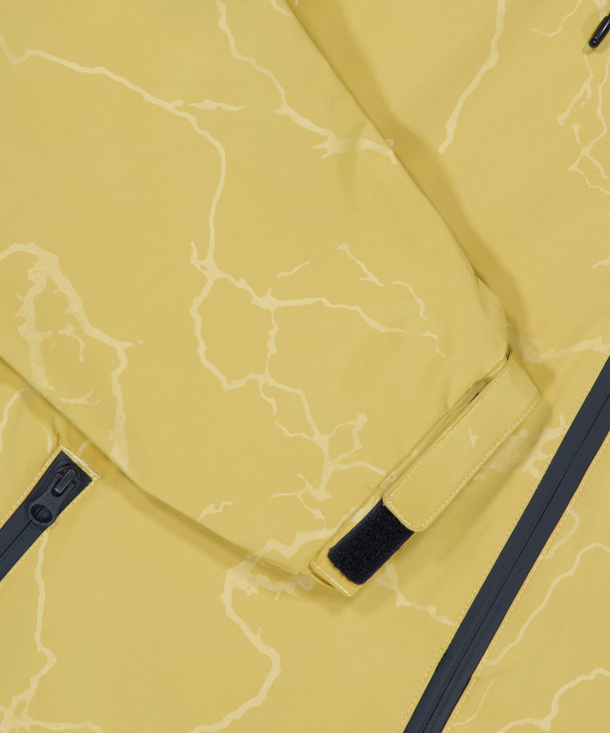 위캔더스(WKNDRS) 3L CRACK WINDBREAKER (YELLOW)