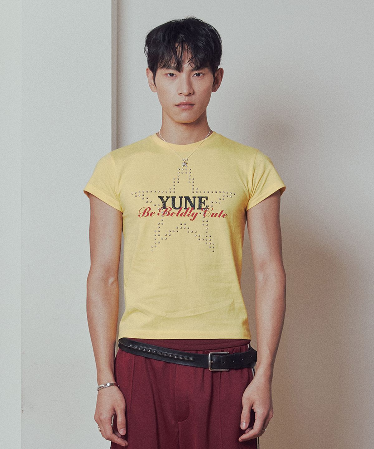 유네(YUNE) Star Stud Cap Tee_[Yellow]