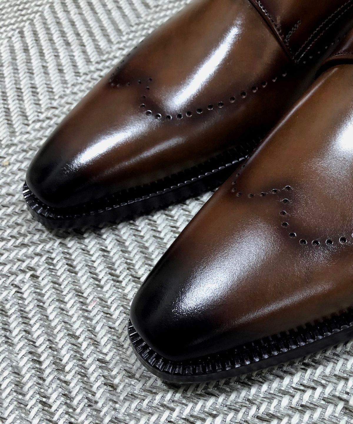 조앤슈(JOENSHOE) 헤리티지 체스트넛 더블 몽크스트랩 스테인브라운