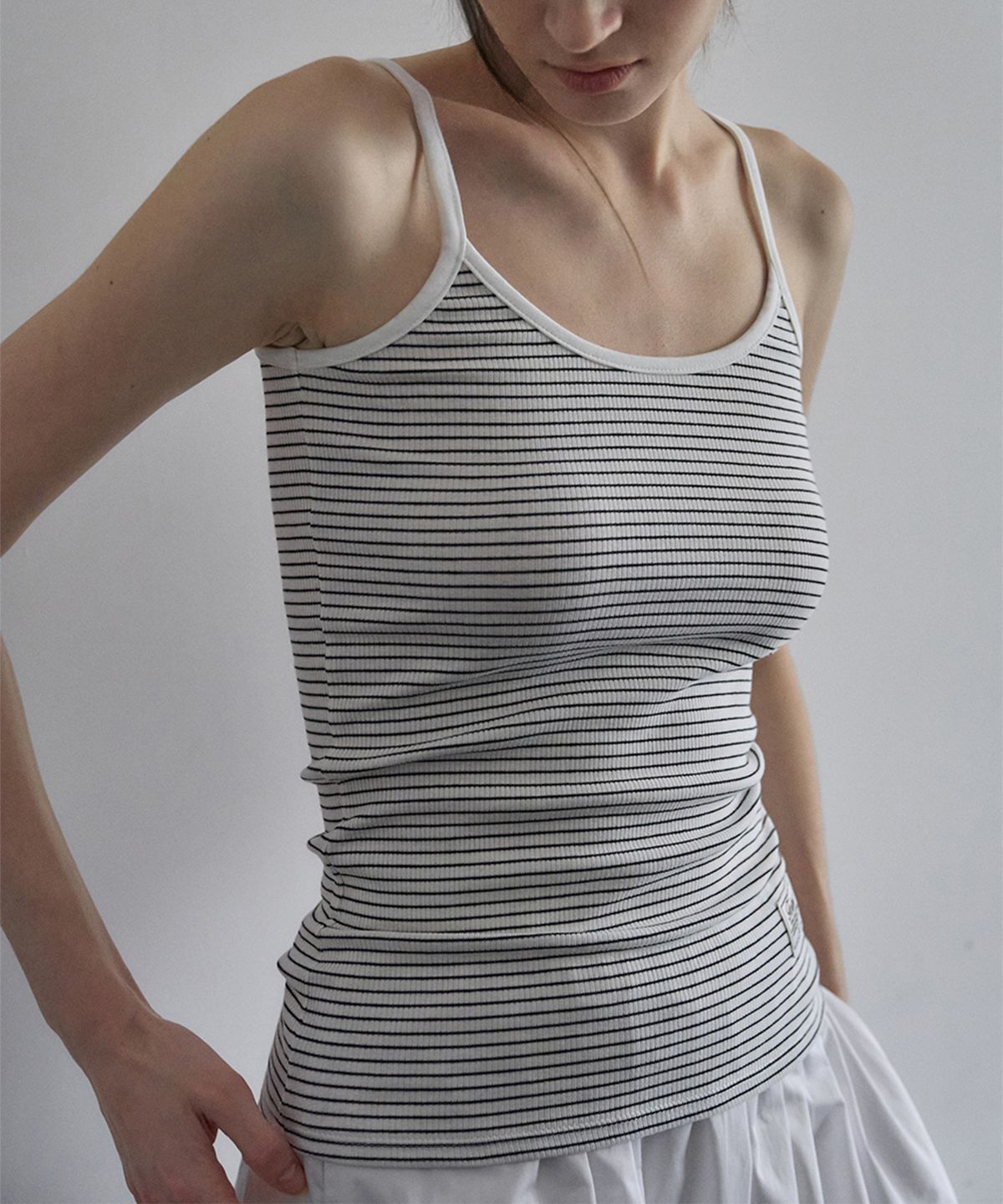 폴뉴아(FOLNUA) MINCE STRIPE SLEEVELESS (3COLOR)