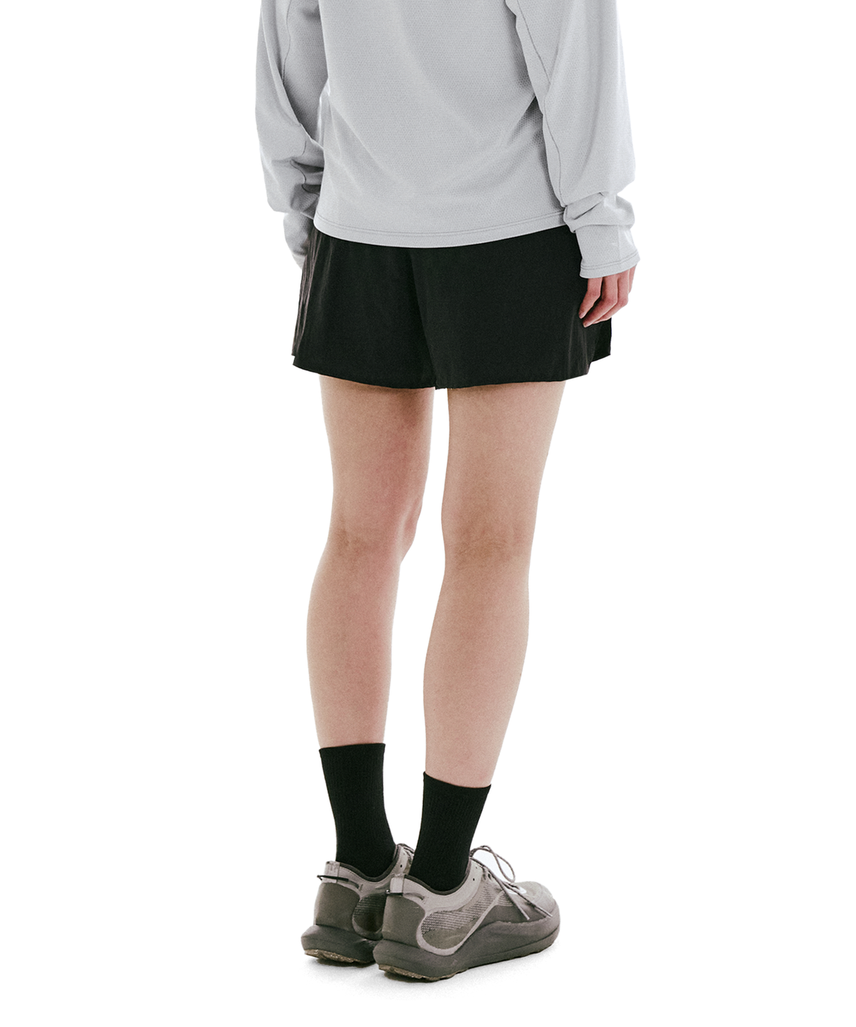 콜드웜(COLDWARM) Pace 4.5 Split Shorts (Black) - Women