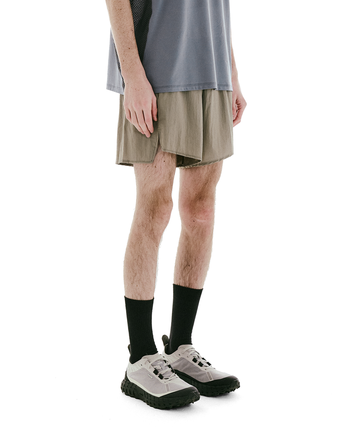 콜드웜(COLDWARM) Pace 4.5”Split Shorts (Olive Night)