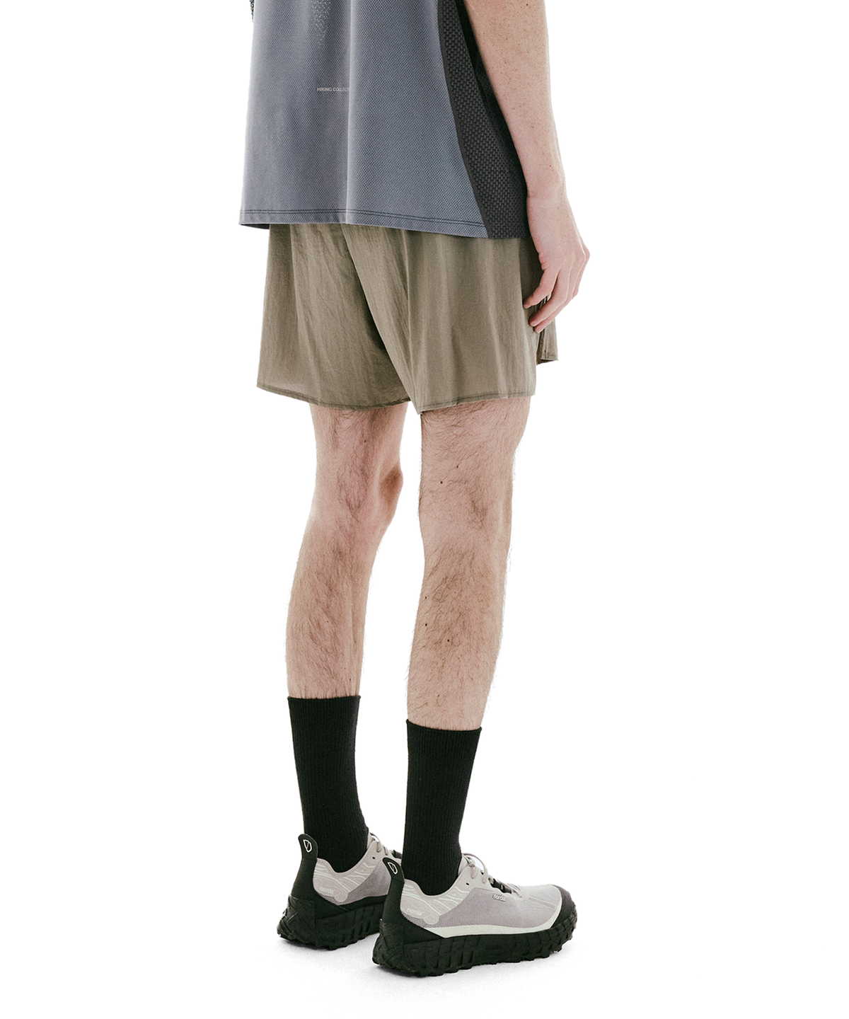 콜드웜(COLDWARM) Pace 4.5”Split Shorts (Olive Night)