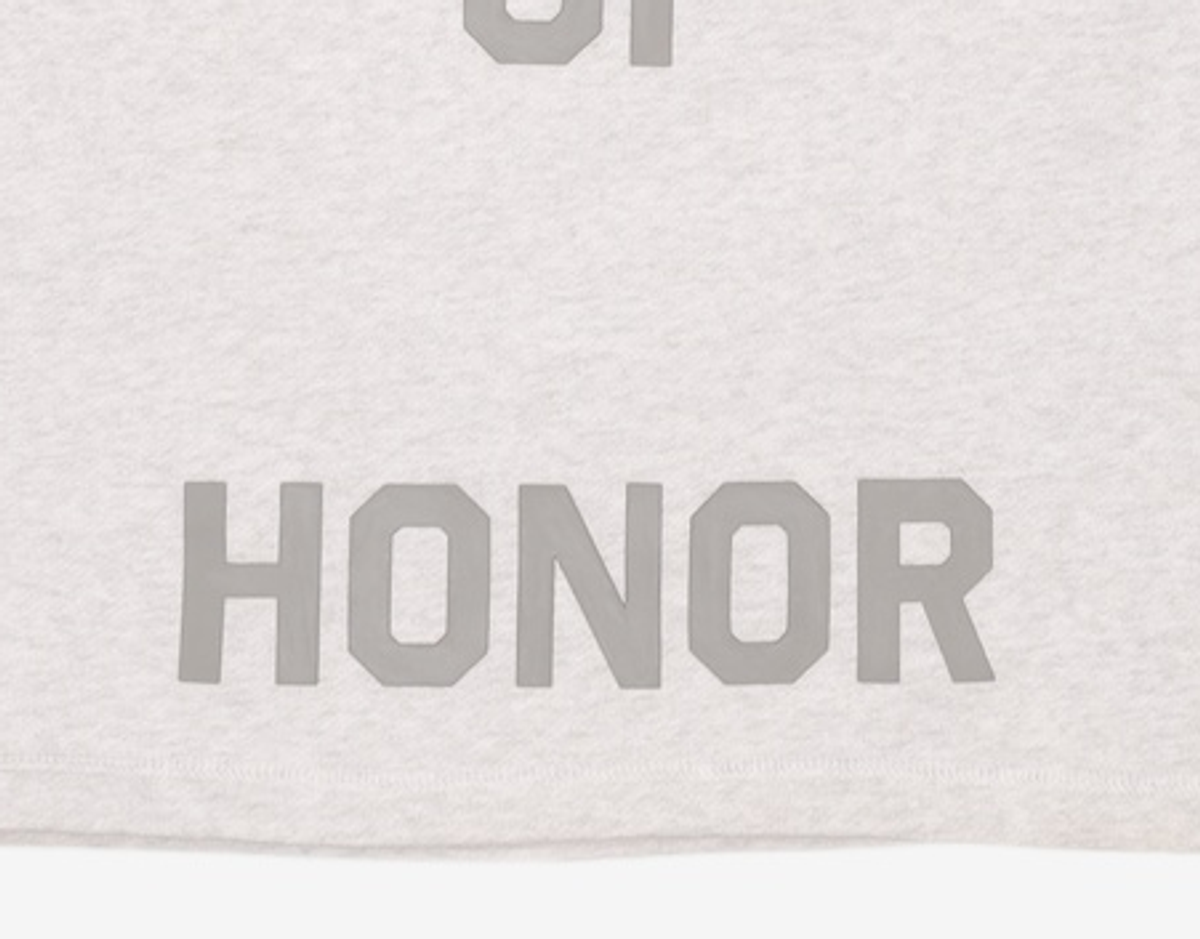 아너 더 기프트(HONOR THE GIFT) 긴소매 티셔츠 S