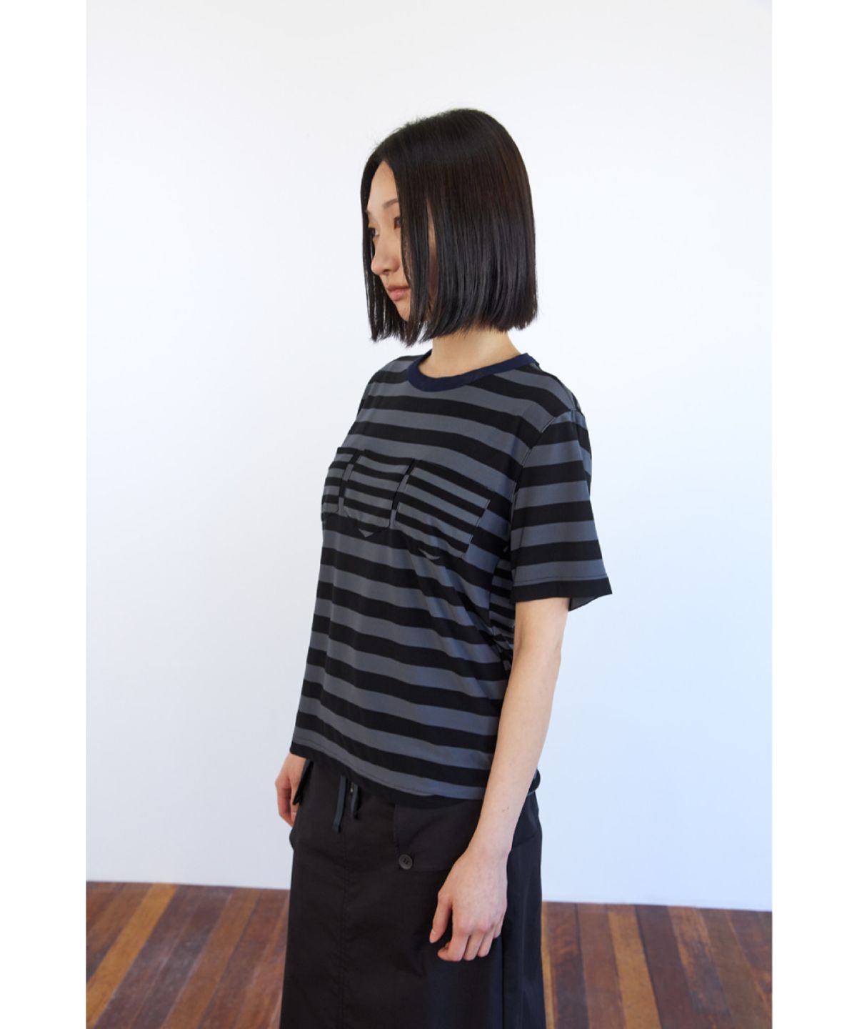 해칭룸(HATCHINGROOM) Triple Pocket Tee Stripe Graphite