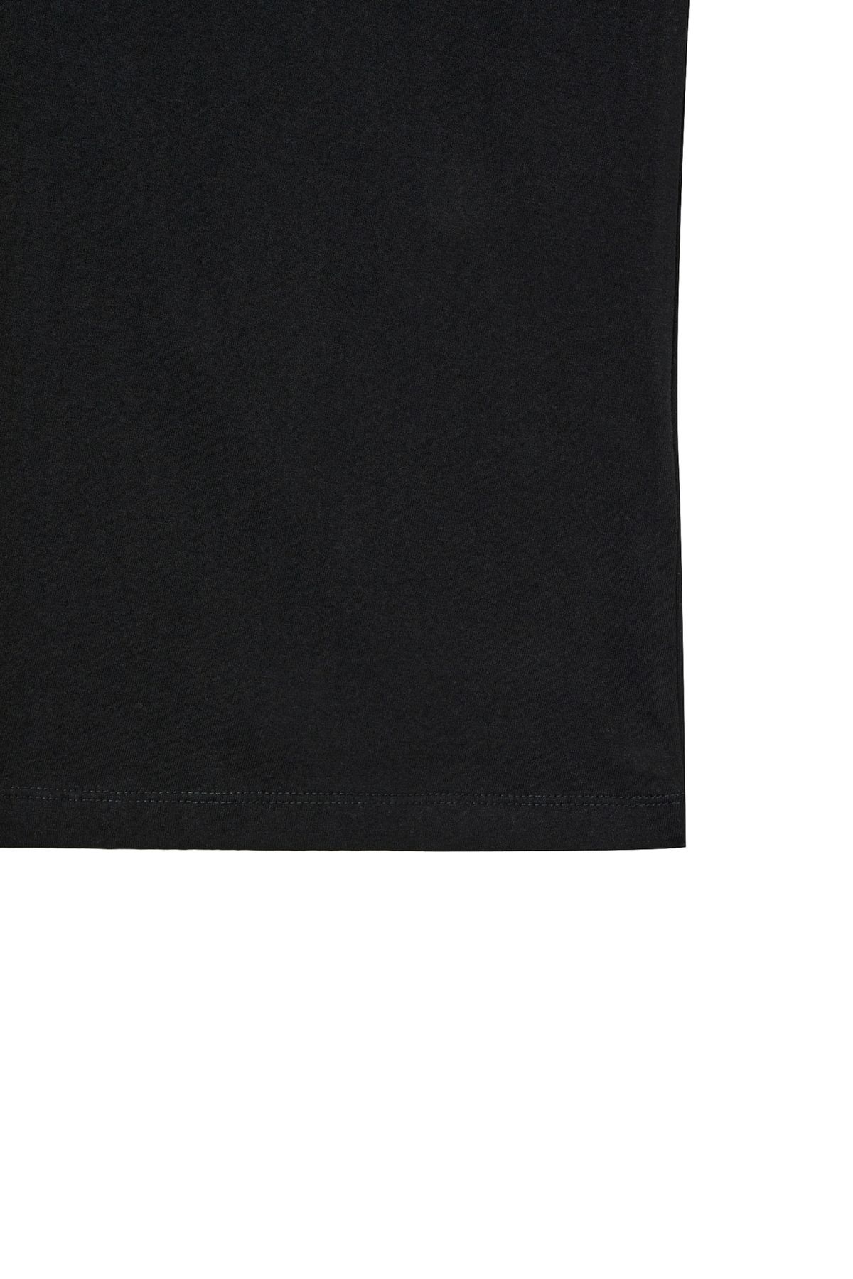 다이닛(DEINET) APPLICATION STITCH T-SHIRT IN BLACK