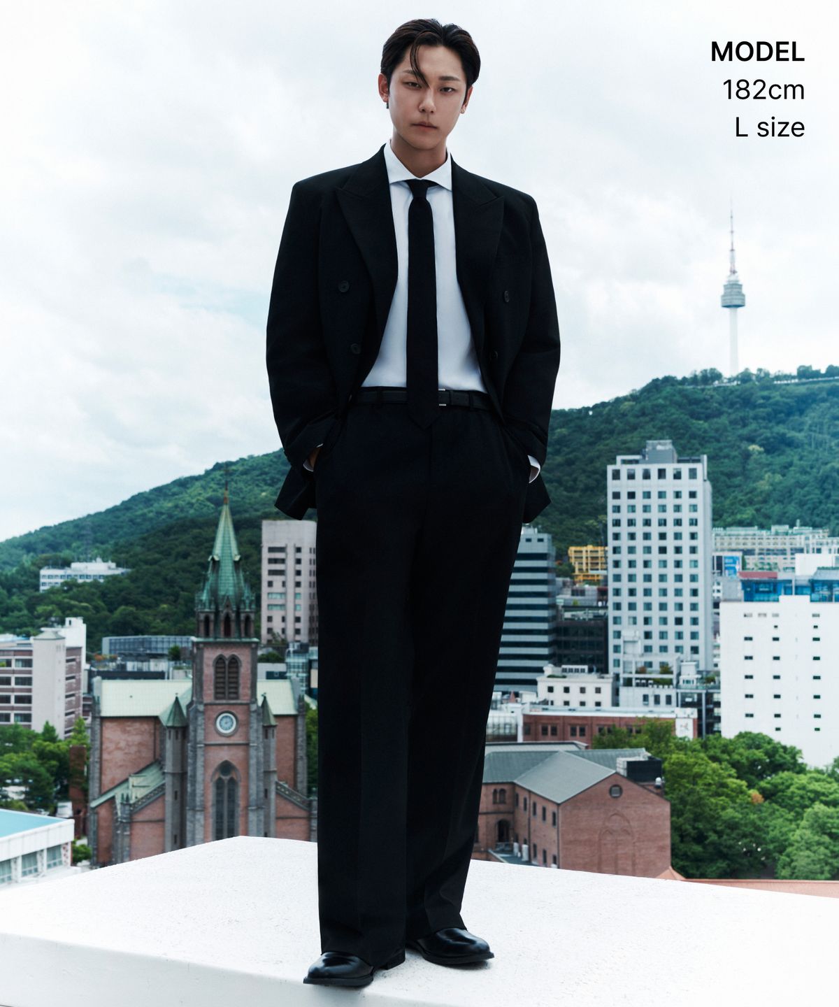 무신사 스탠다드(MUSINSA STANDARD) 오버사이즈 더블 브레스티드 블레이저 [블랙]