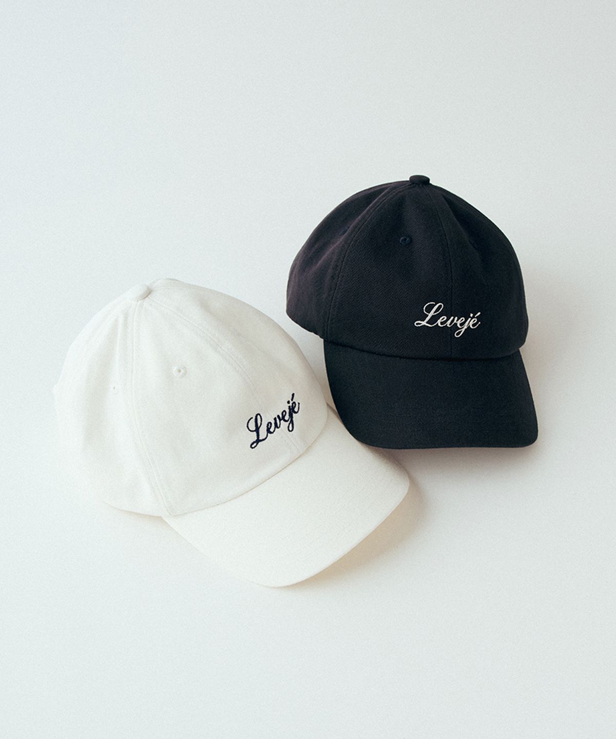 르브제(LEVEJE) Merci Ballcap (White)