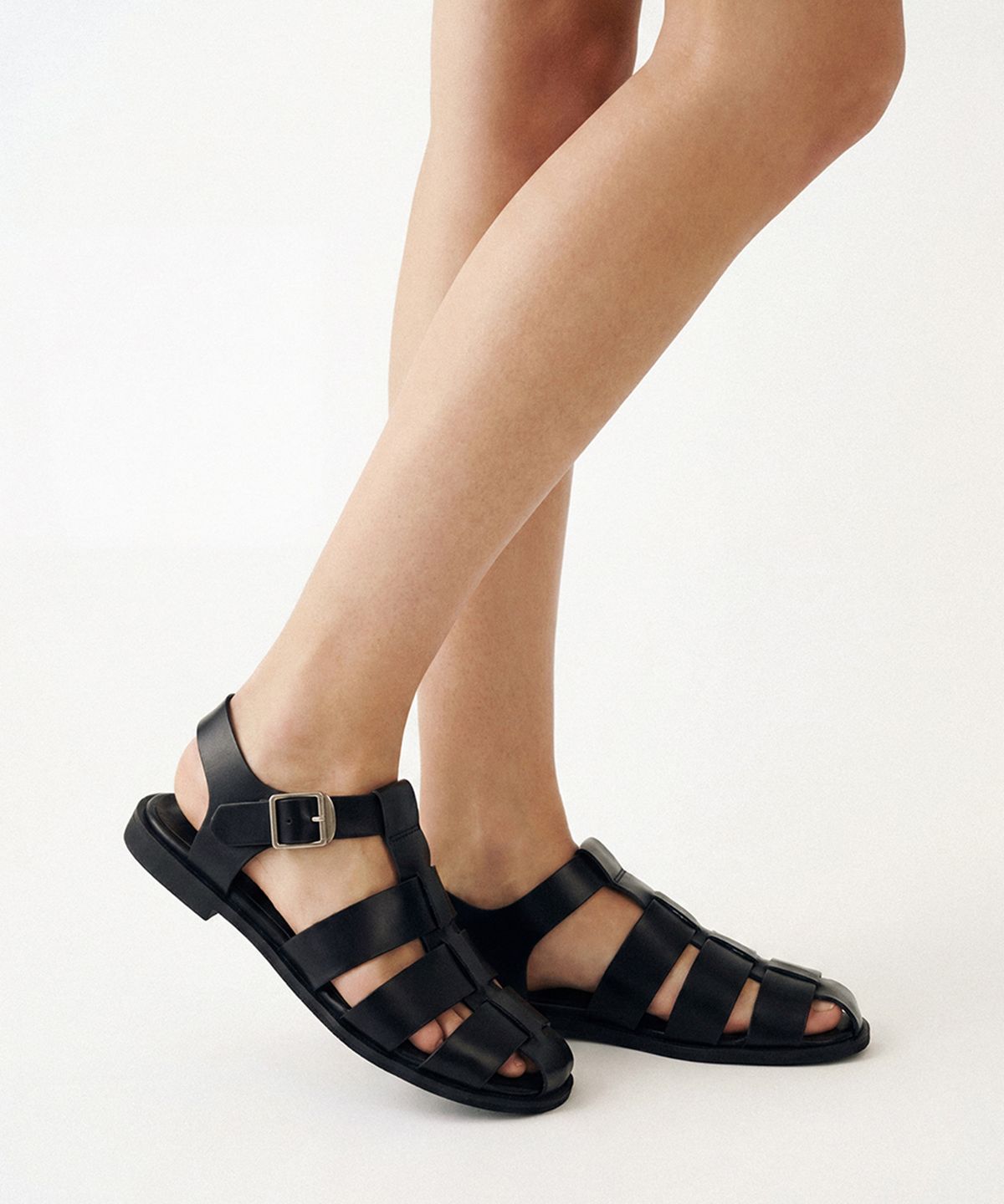 르브제(LEVEJE) Mare Fisherman Sandal (Black)