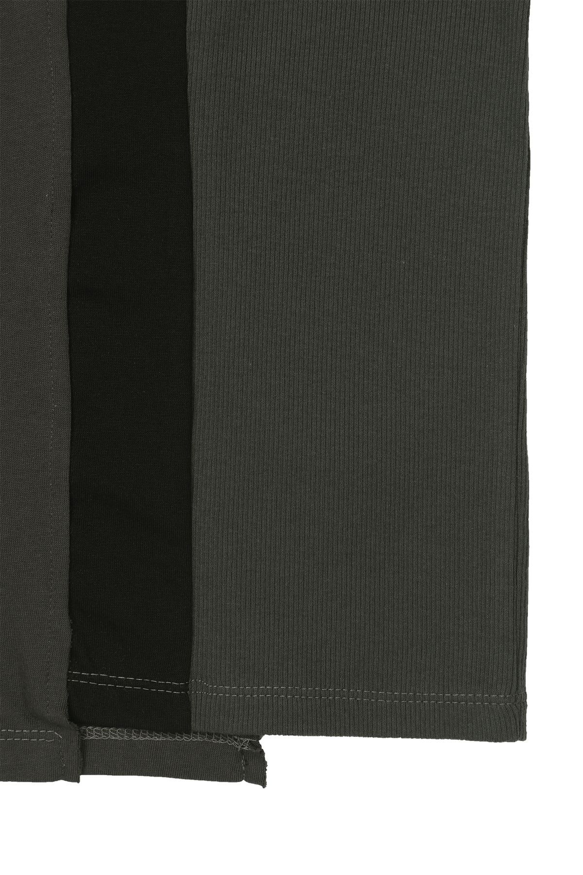 다이닛(DEINET) CONTRAST T-SHIRT IN CHARCOAL