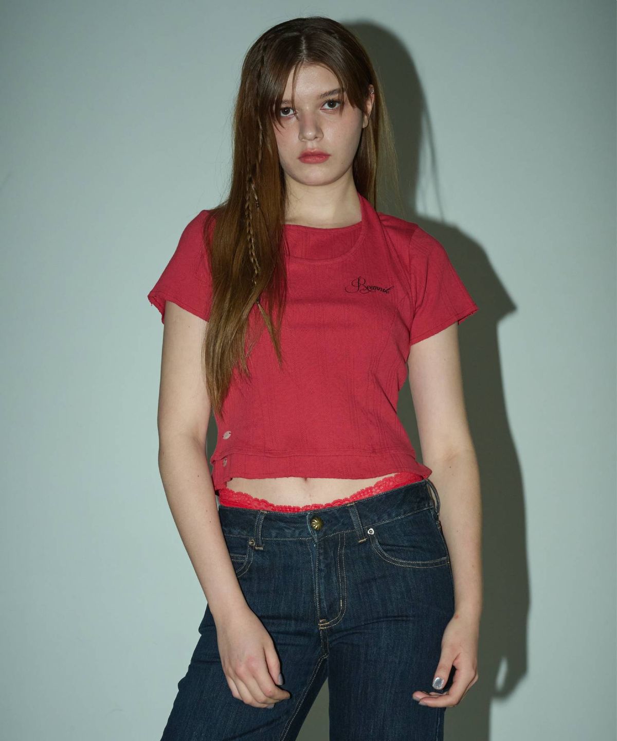 림닉(REEMNIK) NOISE EYELET PUNCHING SHORT- SLEEVED T-SHIRT [RED]