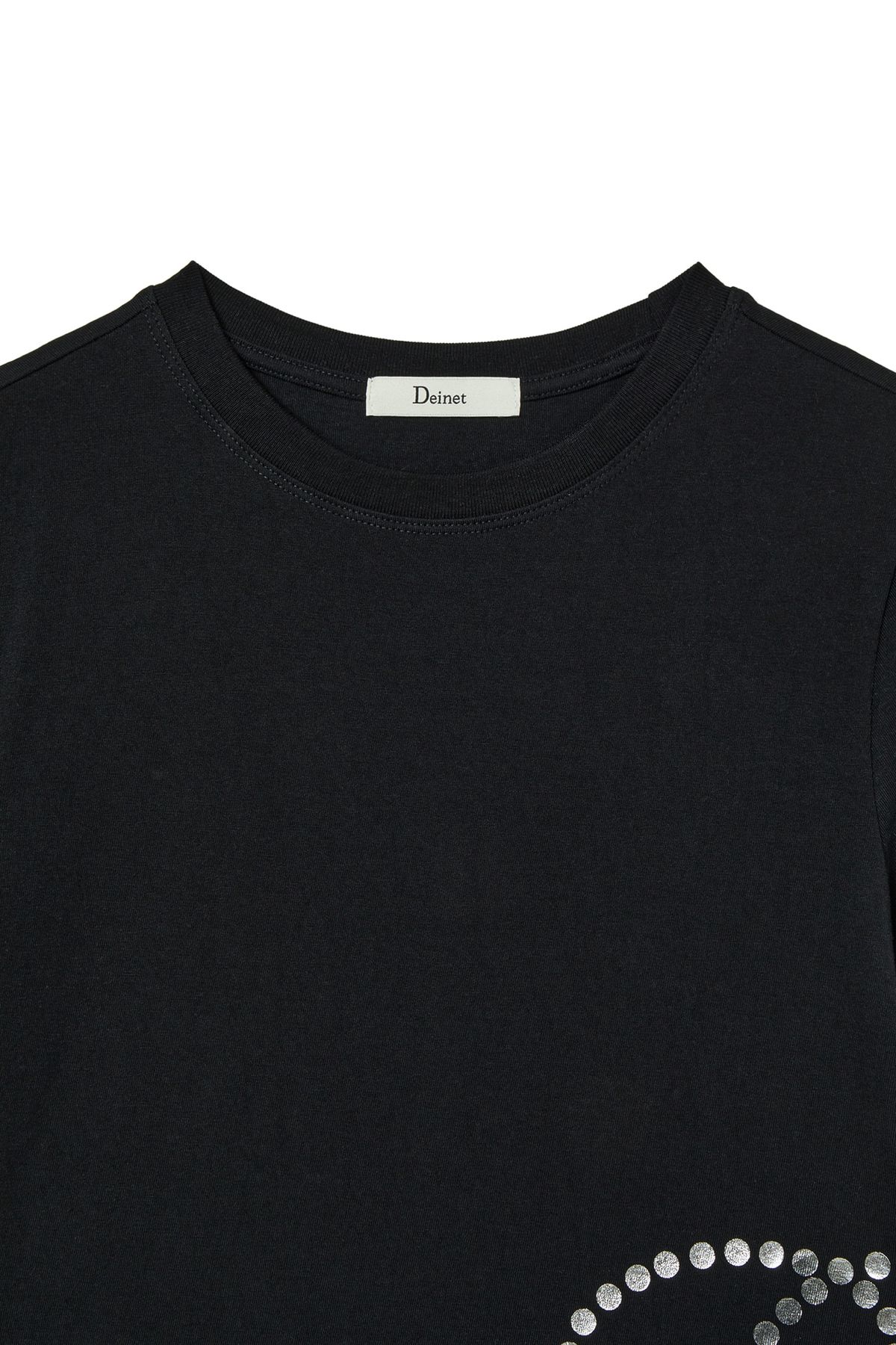다이닛(DEINET) DOT D LOGO T-SHIRT IN BLACK