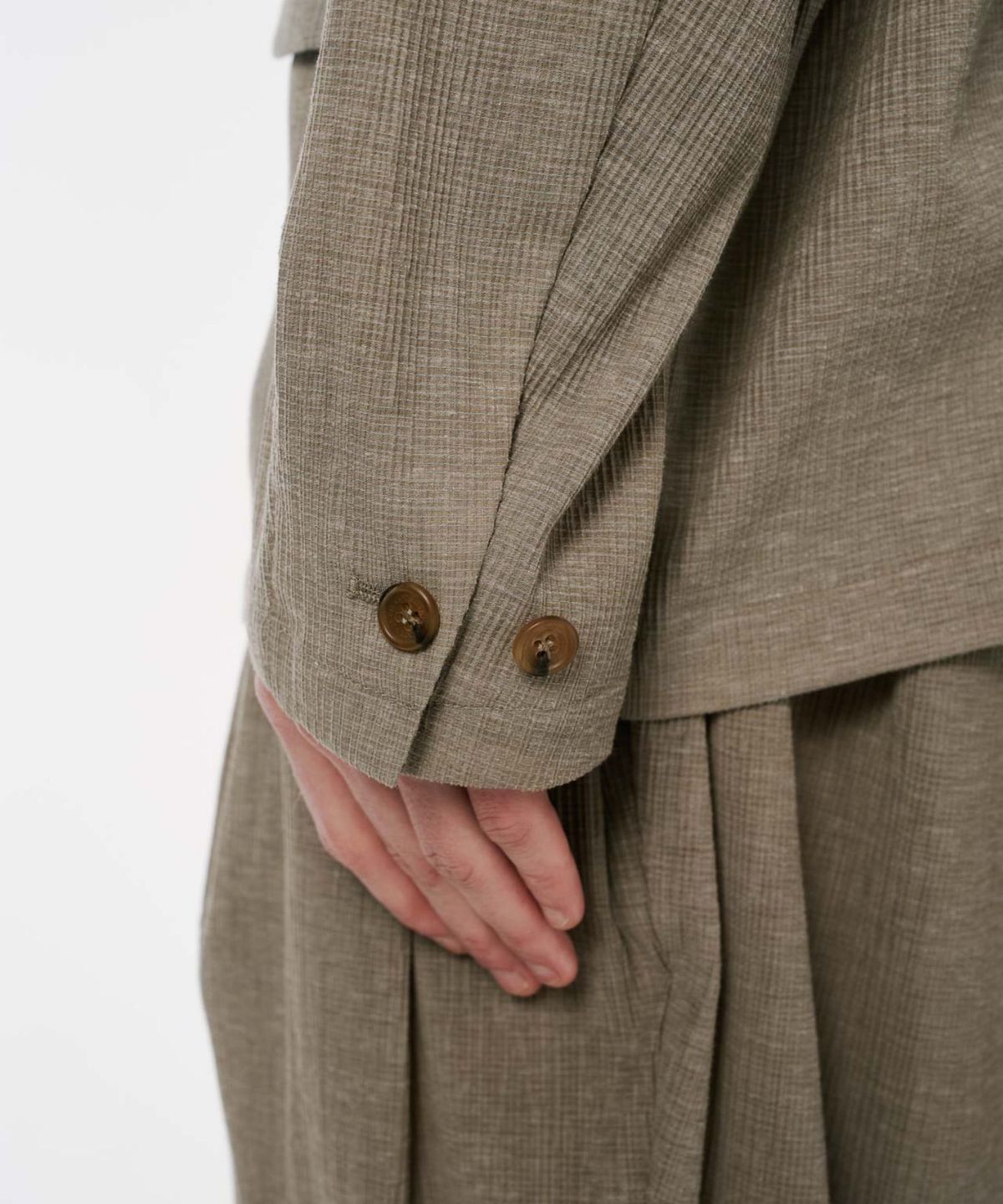 코드모프(CODEMORPH) 플리츠 릴렉스핏 린넨 자켓 카키